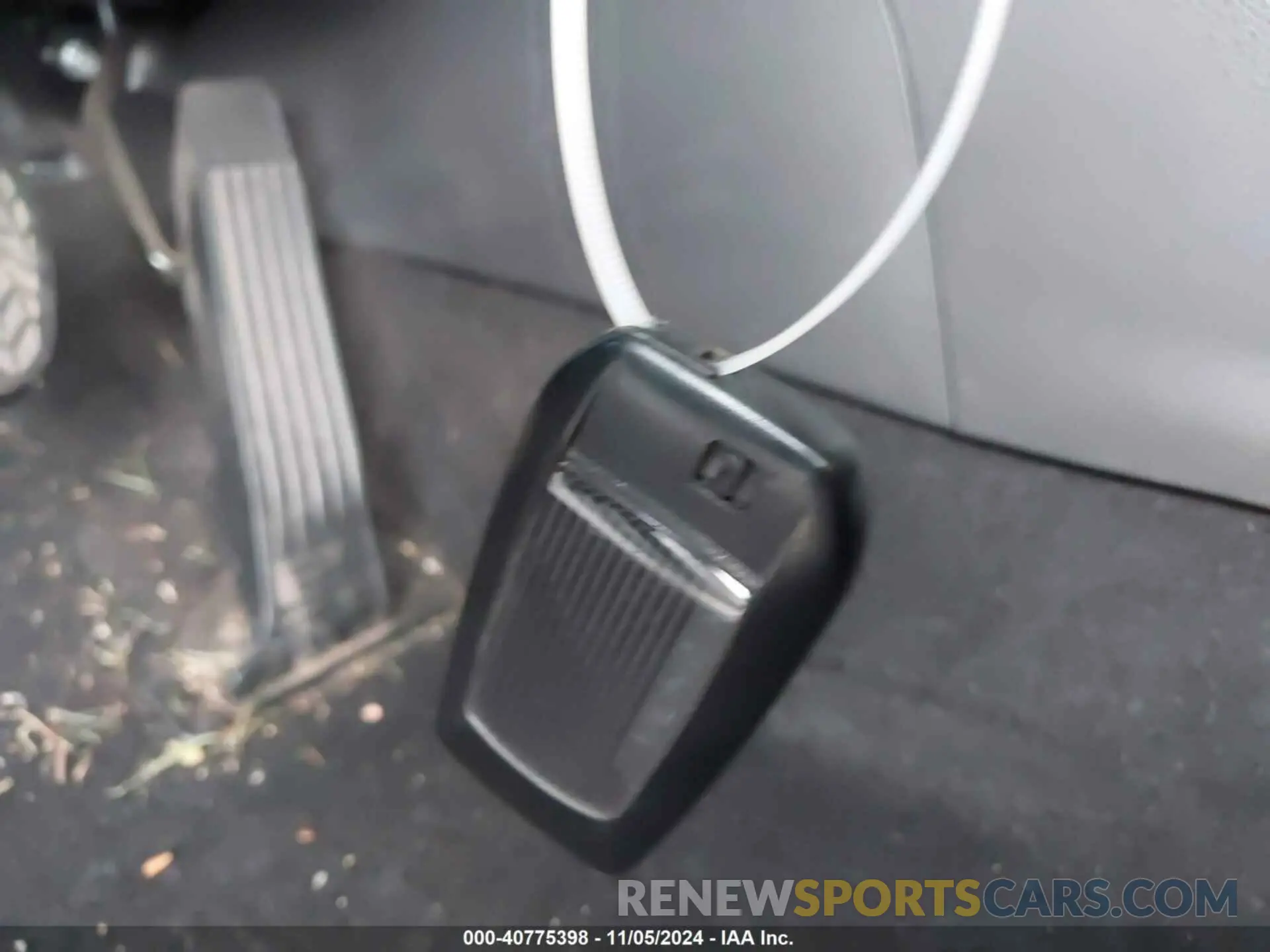 11 Photograph of a damaged car JTEAAAAH4NJ115046 TOYOTA VENZA 2022
