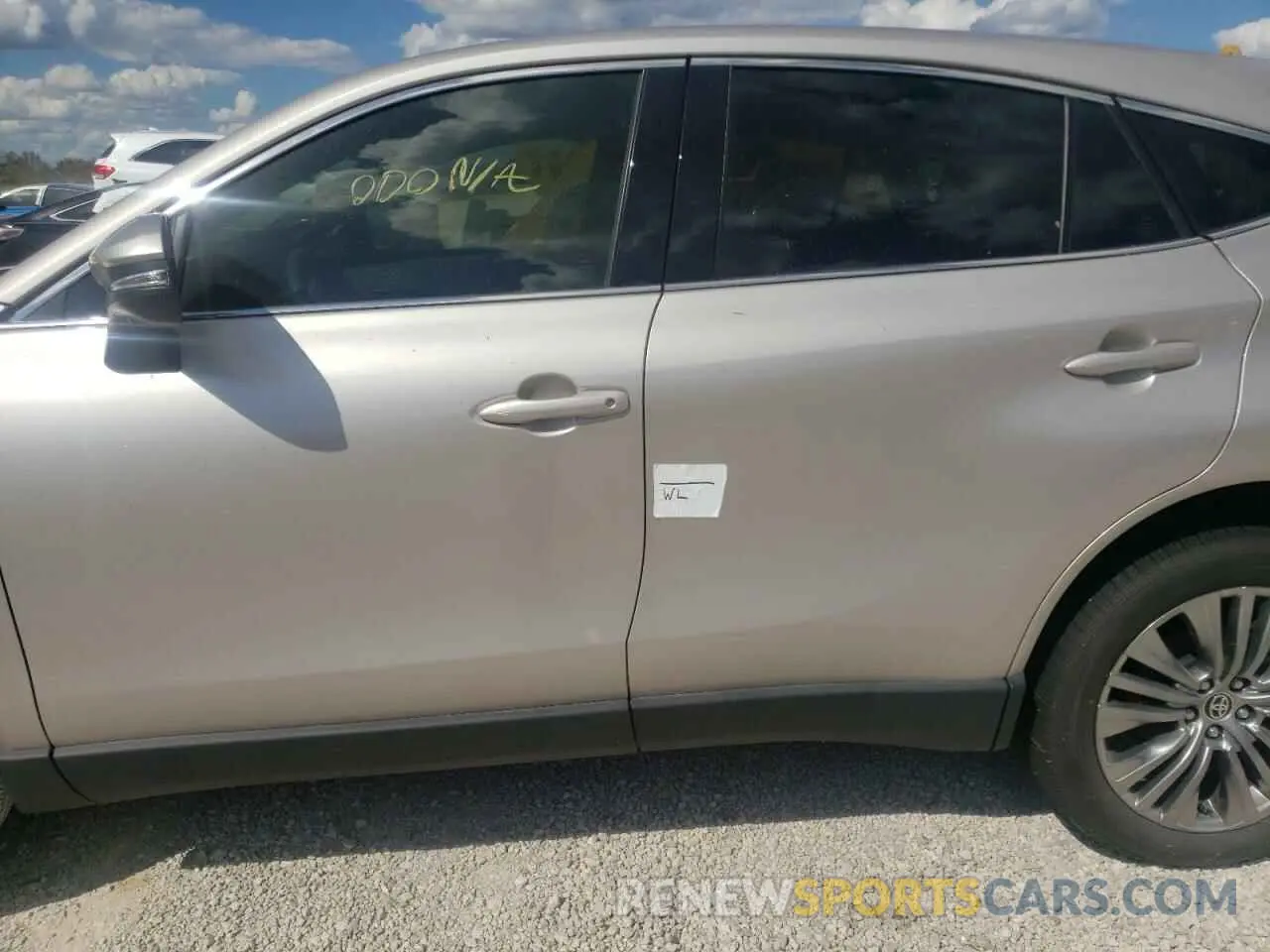 9 Photograph of a damaged car JTEAAAAH5NJ091212 TOYOTA VENZA 2022