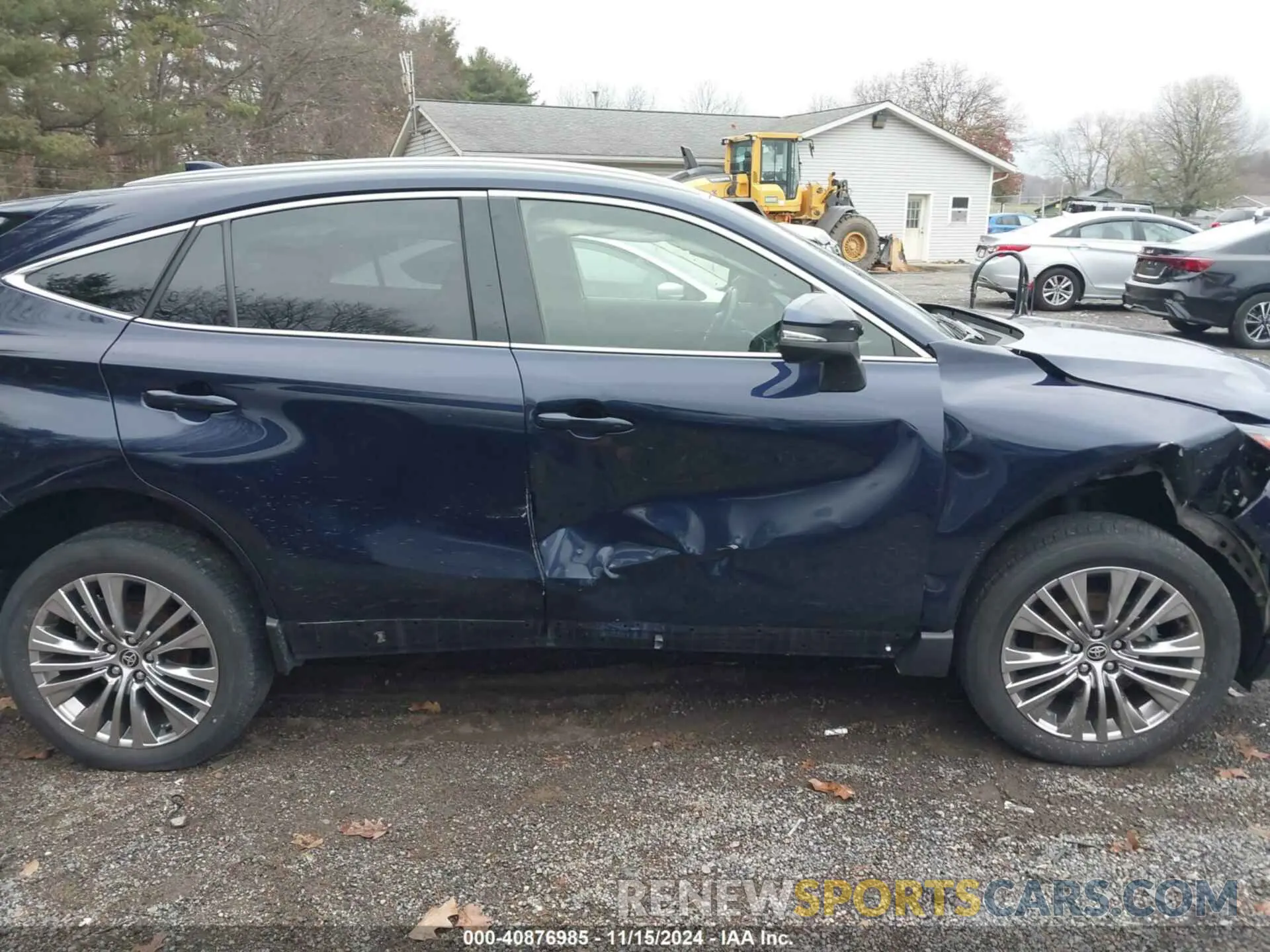 14 Photograph of a damaged car JTEAAAAH8NJ088417 TOYOTA VENZA 2022