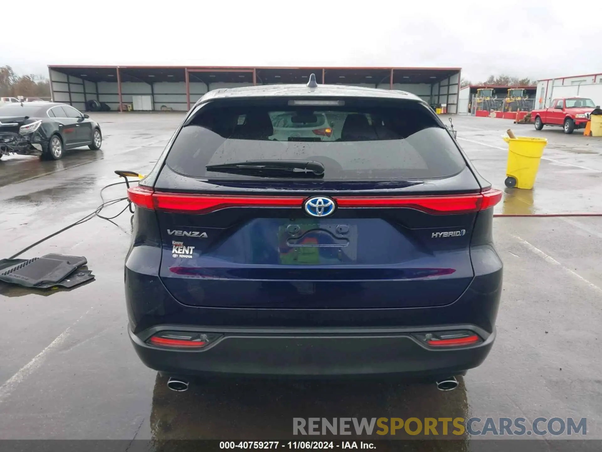 16 Photograph of a damaged car JTEAAAAH8NJ096873 TOYOTA VENZA 2022