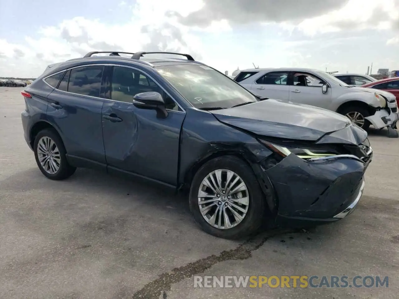 4 Photograph of a damaged car JTEAAAAH9NJ089866 TOYOTA VENZA 2022