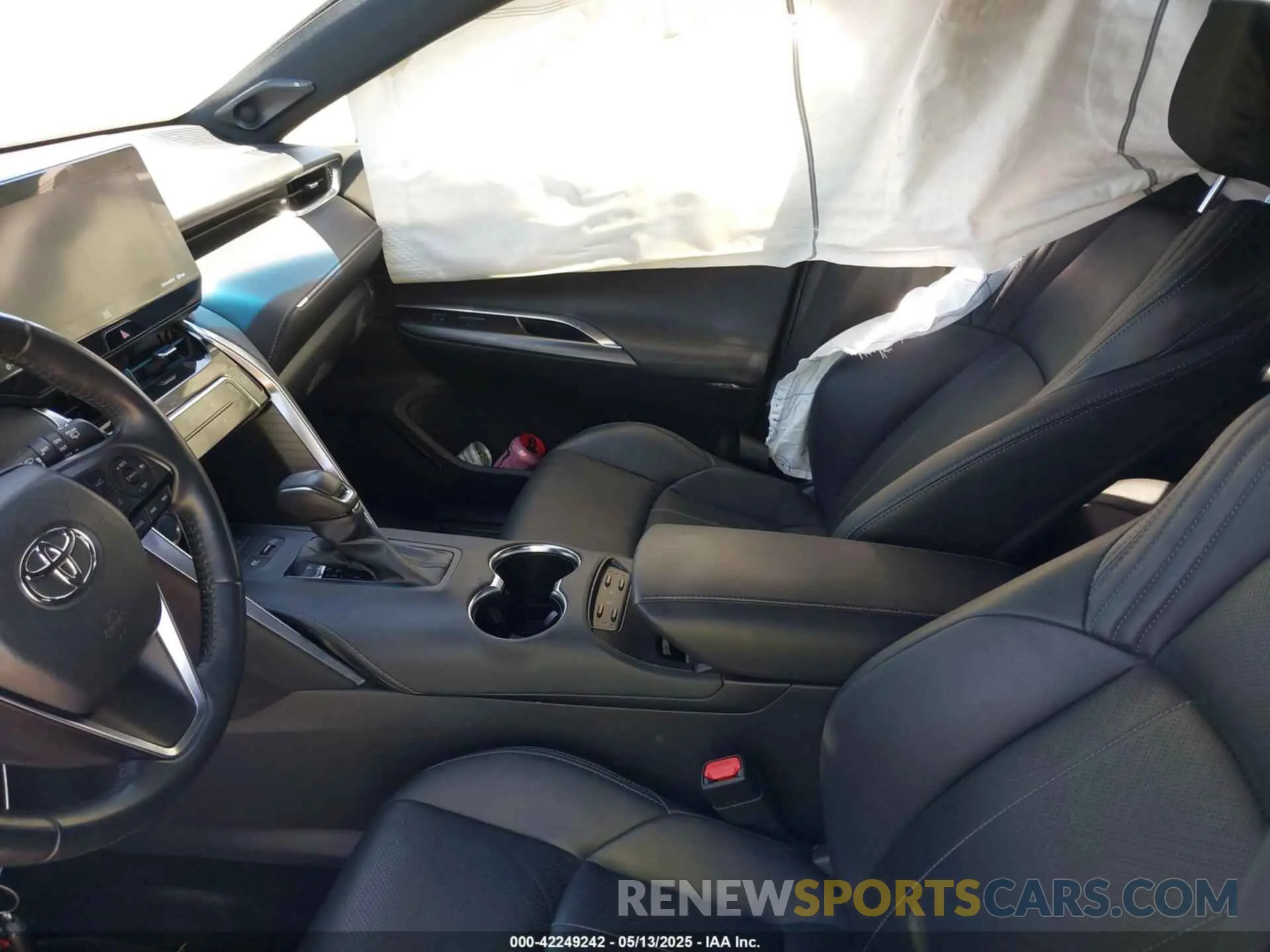 5 Photograph of a damaged car JTEAAAAH9NJ091682 TOYOTA VENZA 2022
