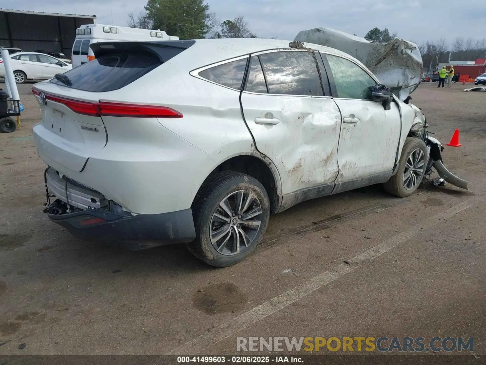 4 Photograph of a damaged car JTEAAAAHXNJ110076 TOYOTA VENZA 2022