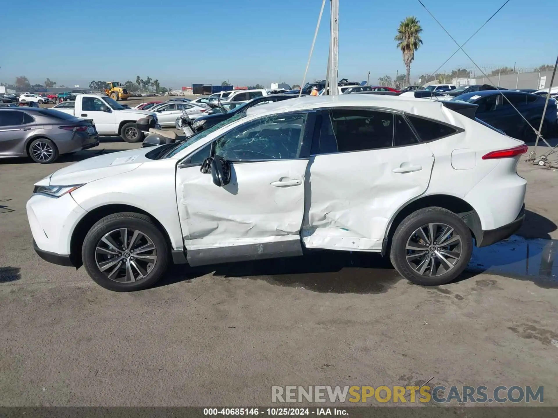 14 Photograph of a damaged car JTEAAAAH0PJ127438 TOYOTA VENZA 2023