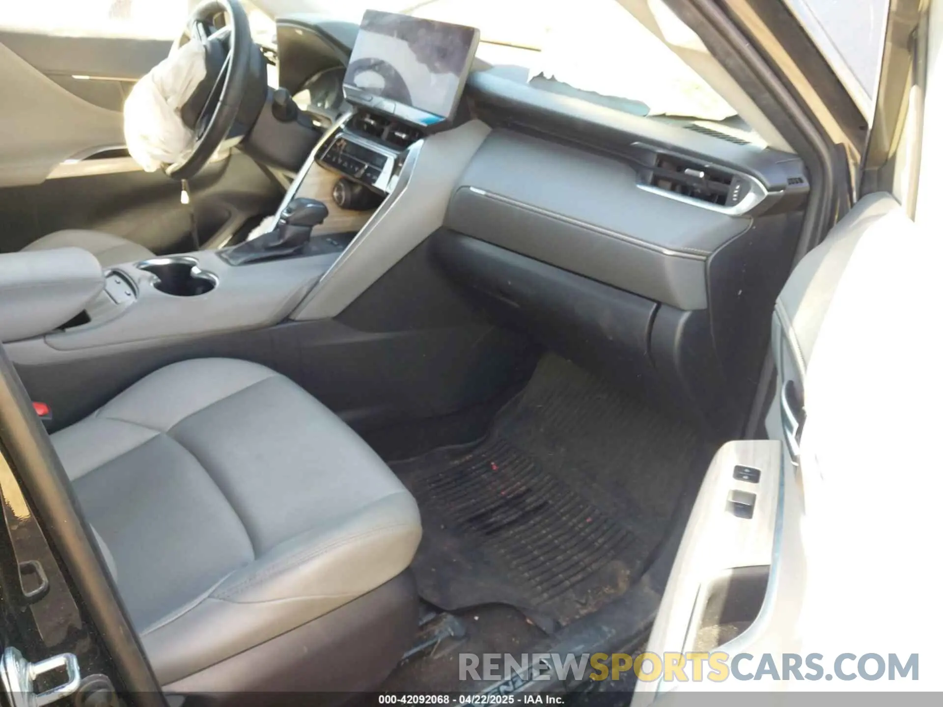 5 Photograph of a damaged car JTEAAAAH0PJ128105 TOYOTA VENZA 2023