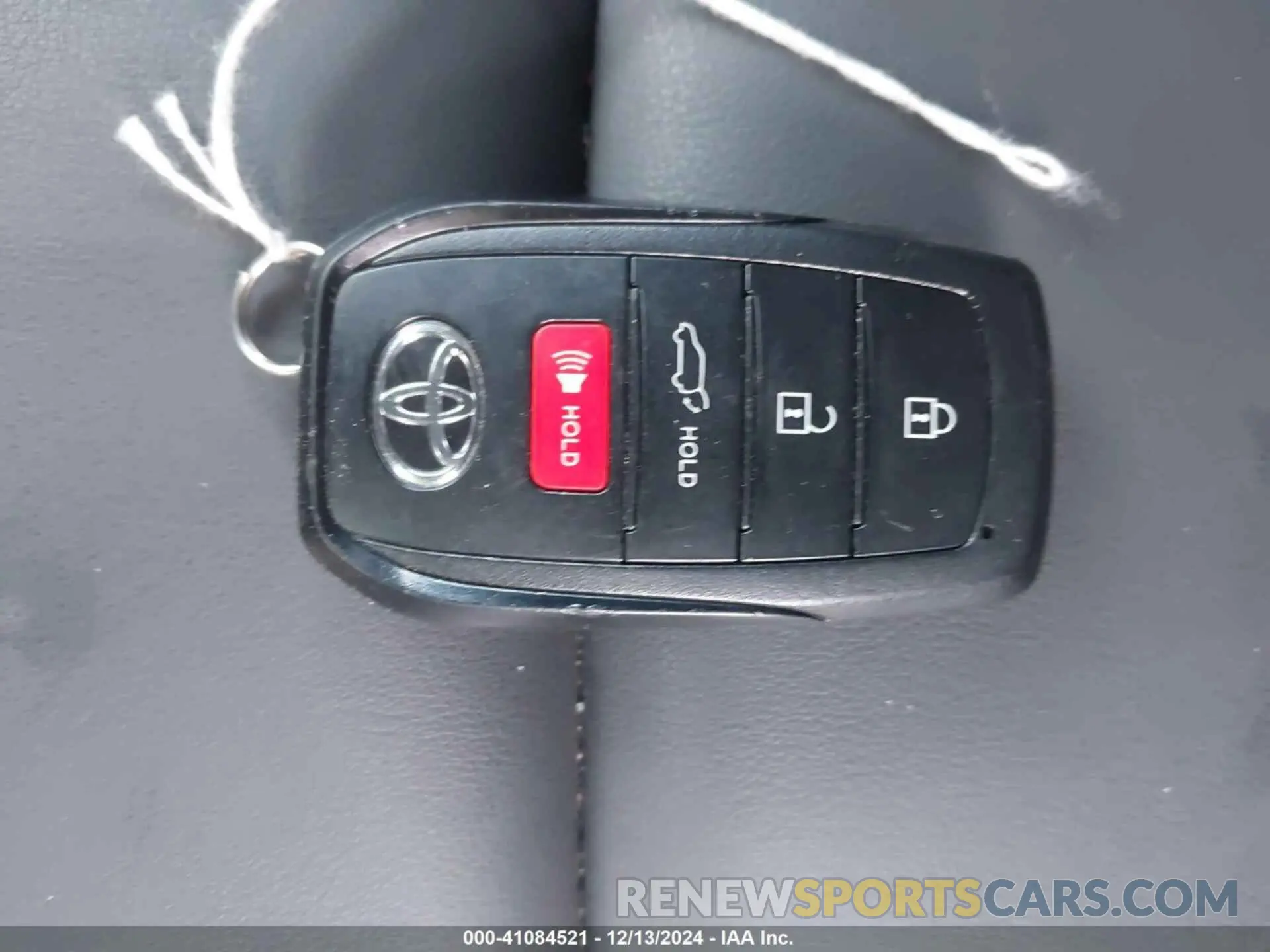 11 Фотография поврежденного автомобиля JTEAAAAH1PJ133930 TOYOTA VENZA 2023