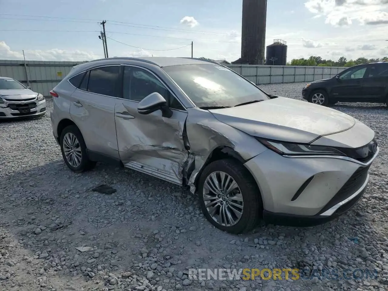 4 Photograph of a damaged car JTEAAAAH1PJ144331 TOYOTA VENZA 2023