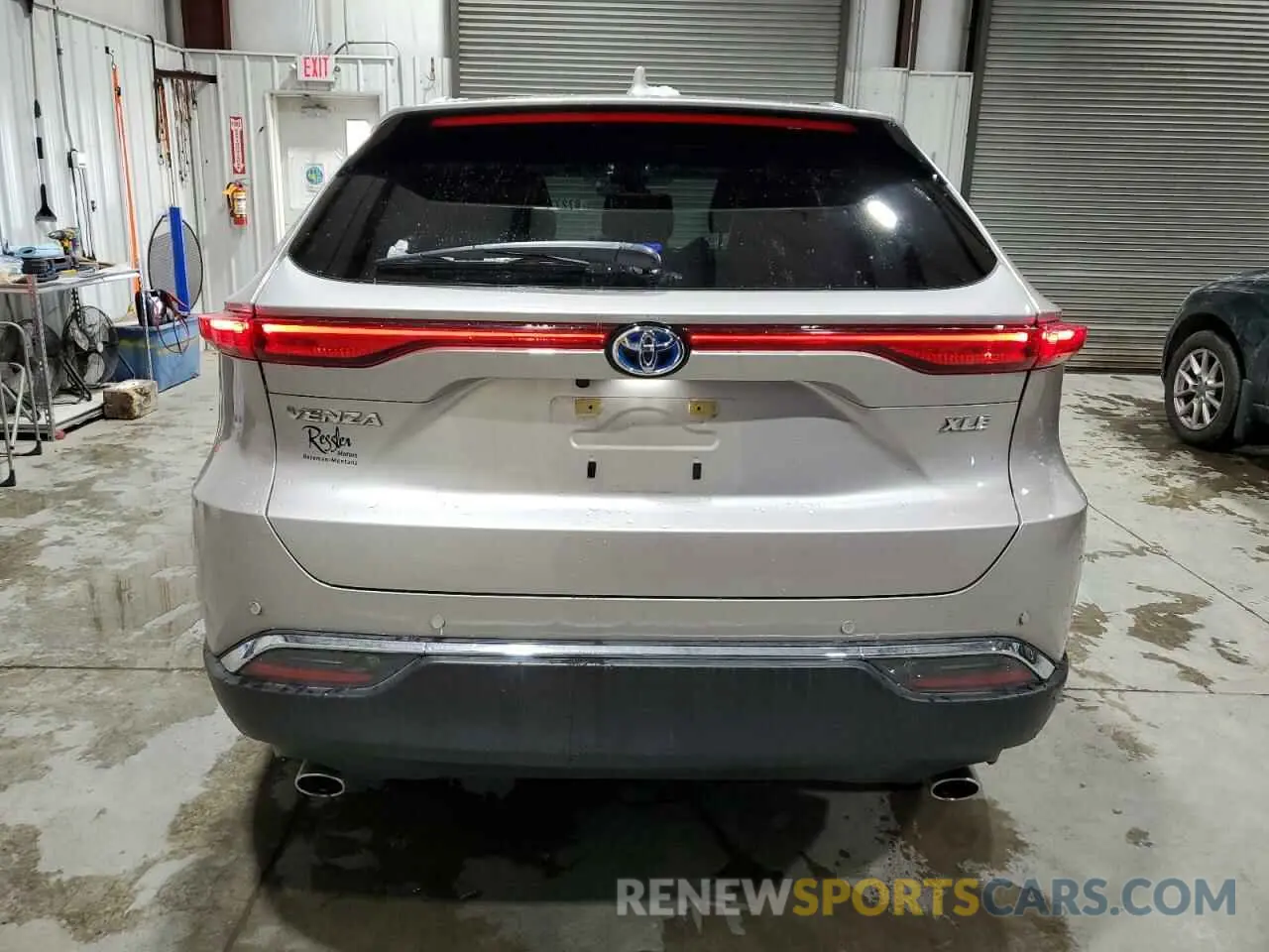 6 Photograph of a damaged car JTEAAAAH4PJ120198 TOYOTA VENZA 2023