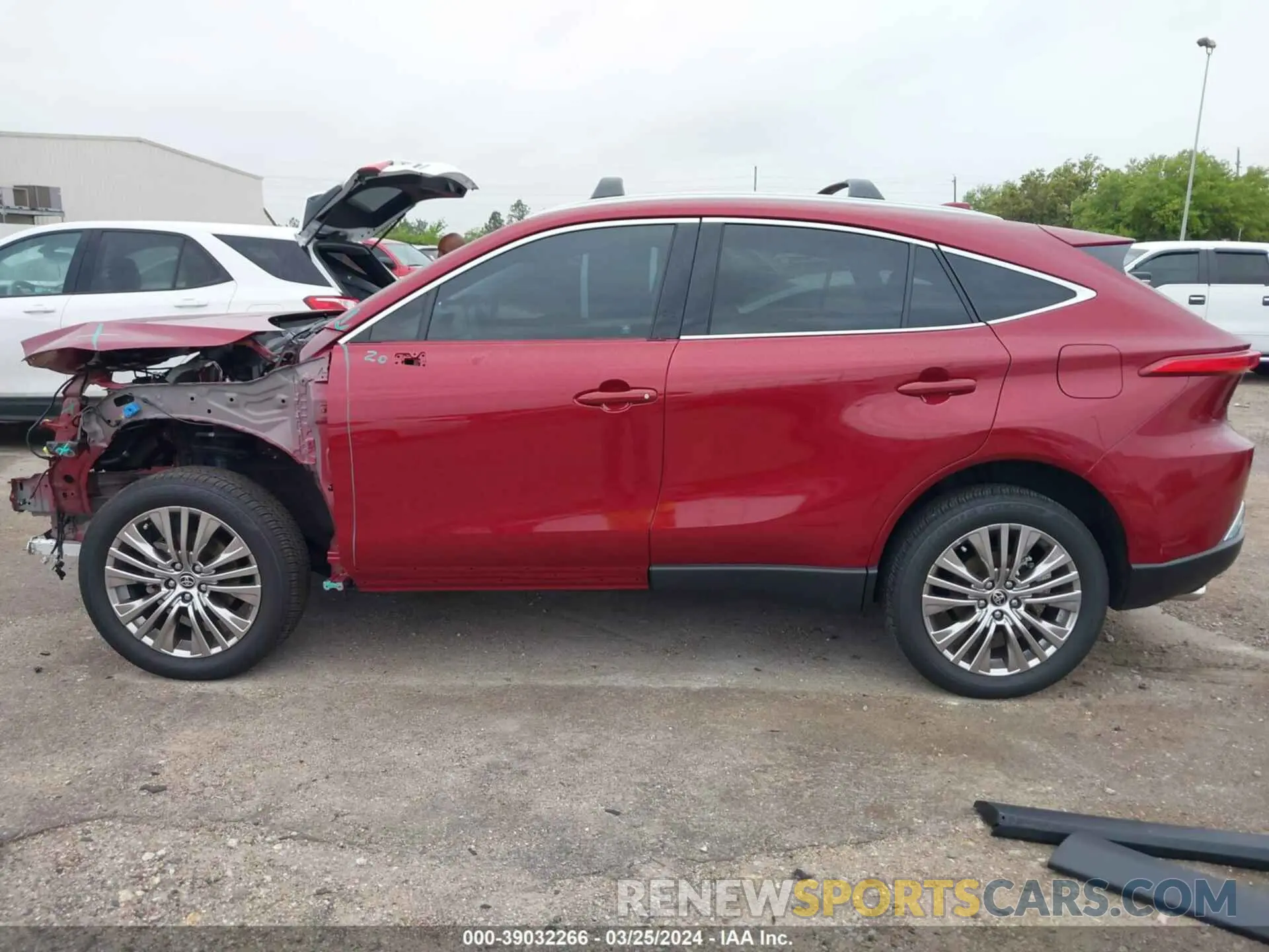 15 Photograph of a damaged car JTEAAAAH4PJ129709 TOYOTA VENZA 2023