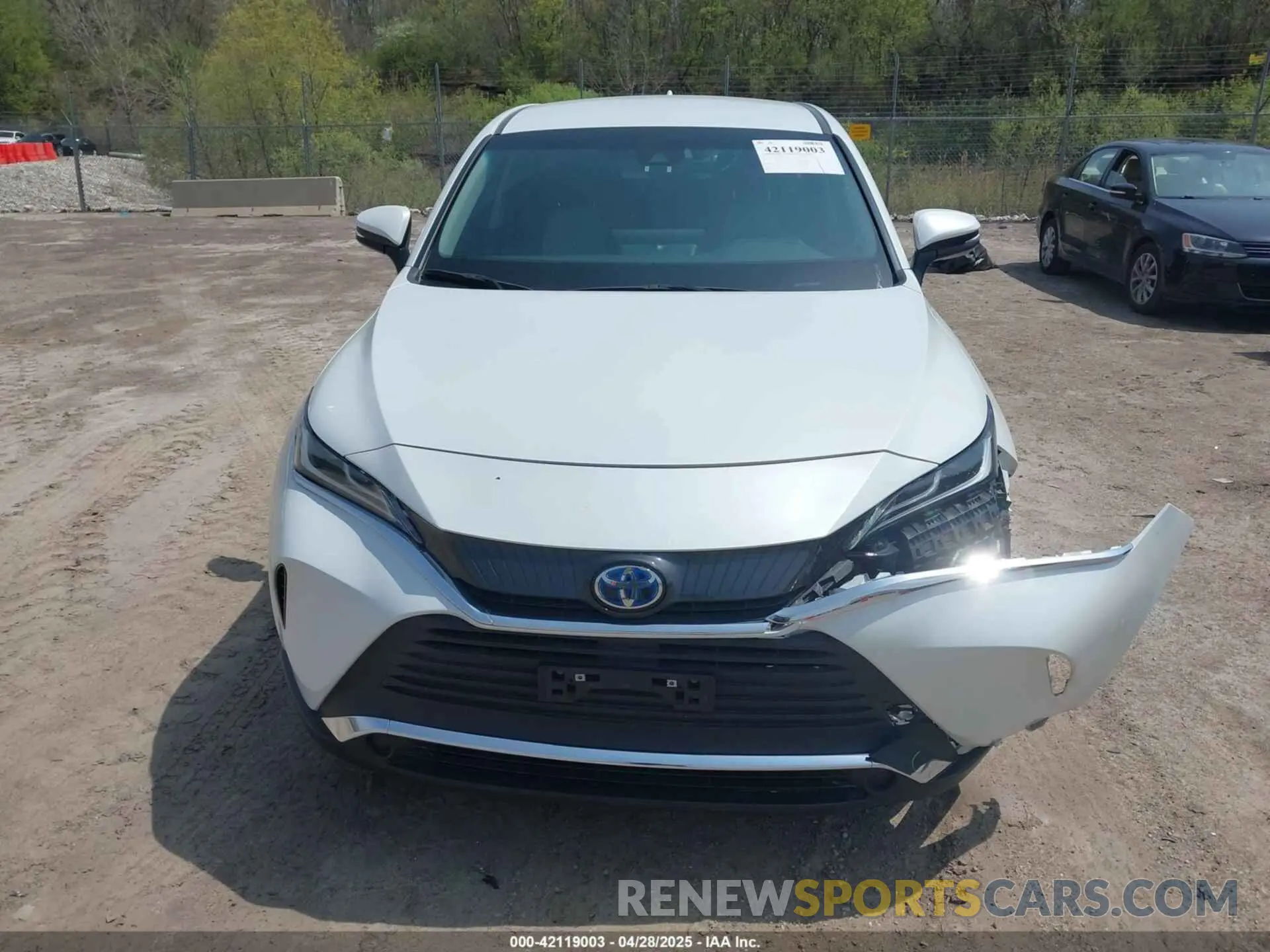 13 Photograph of a damaged car JTEAAAAH7PJ119708 TOYOTA VENZA 2023