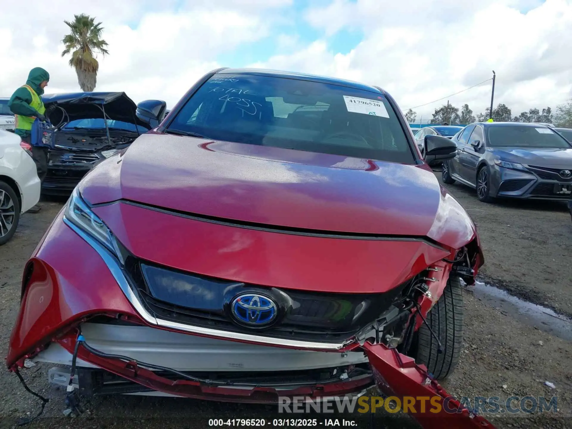 13 Photograph of a damaged car JTEAAAAH9PJ130547 TOYOTA VENZA 2023