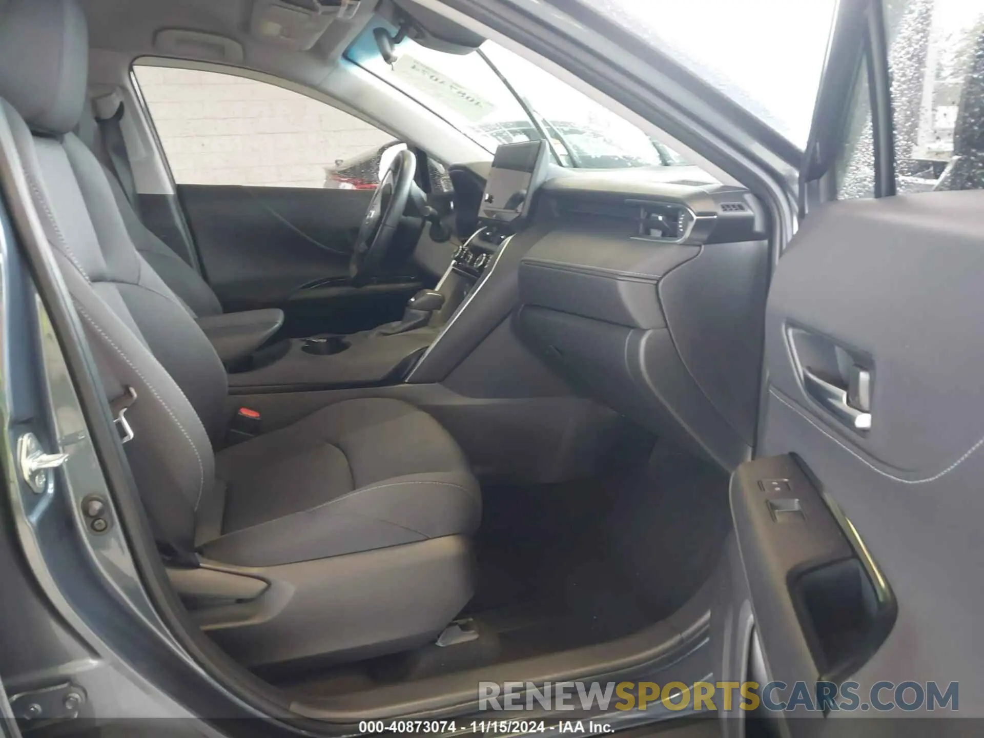 5 Photograph of a damaged car JTEAAAAHXPJ137359 TOYOTA VENZA 2023