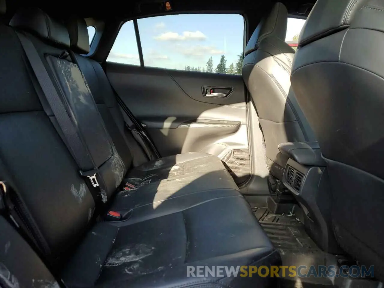 11 Photograph of a damaged car JTEAAAAHXPJ139967 TOYOTA VENZA 2023
