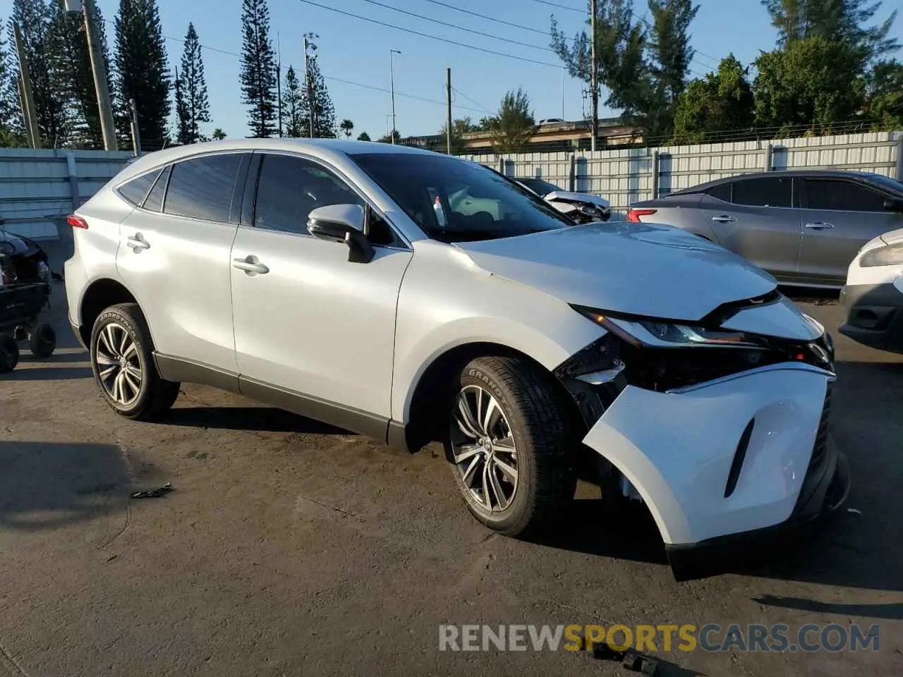 4 Photograph of a damaged car JTEAAAAH0RJ183947 TOYOTA VENZA 2024