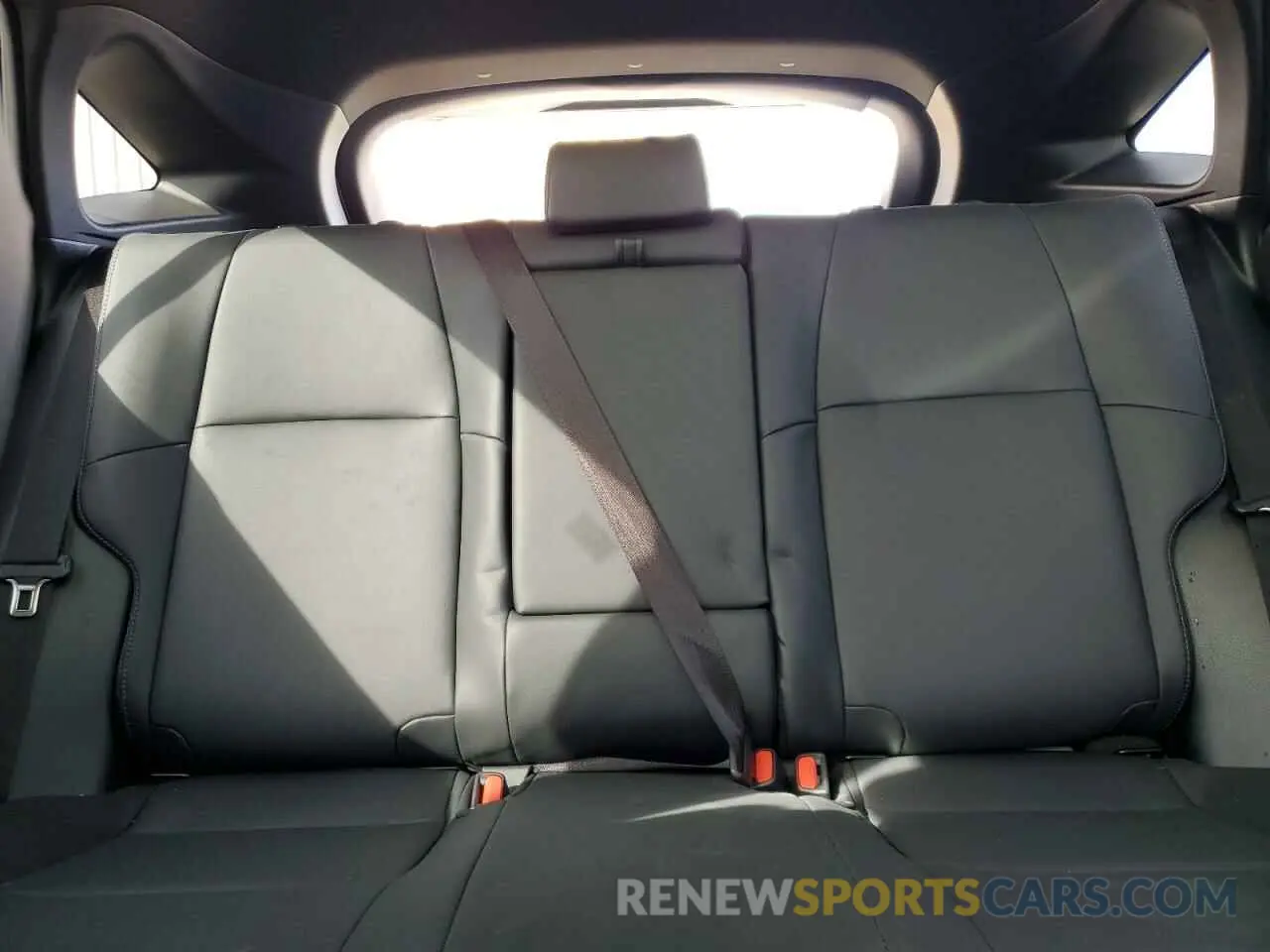 10 Фотография поврежденного автомобиля JTEAAAAH4RJ181828 TOYOTA VENZA 2024