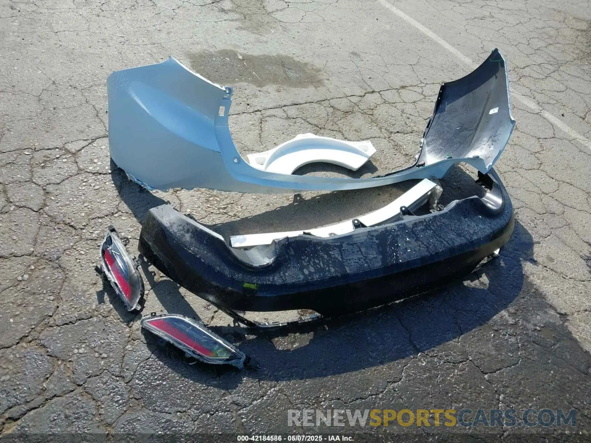 12 Photograph of a damaged car JTEAAAAH7RJ155305 TOYOTA VENZA 2024