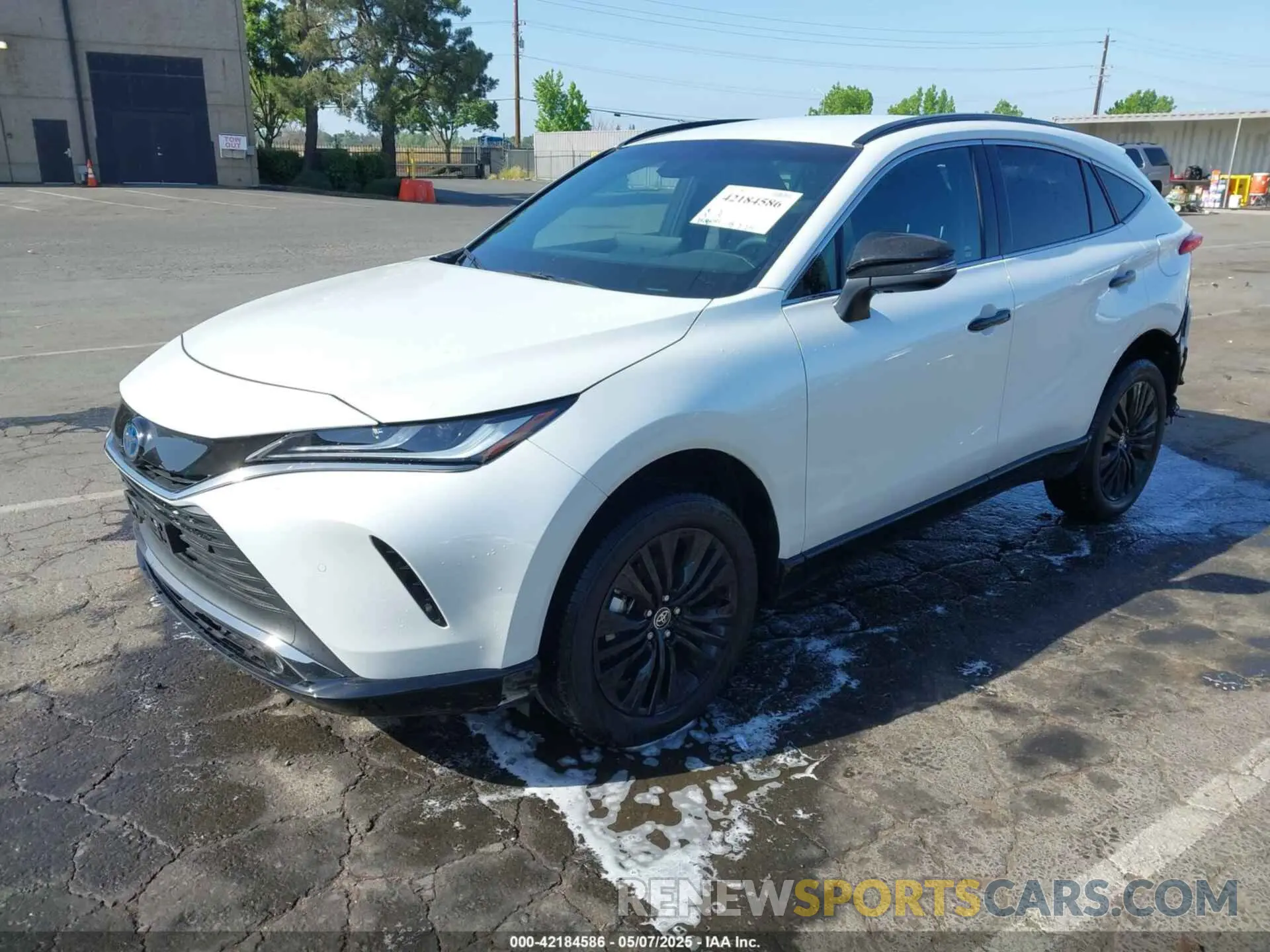 2 Photograph of a damaged car JTEAAAAH7RJ155305 TOYOTA VENZA 2024