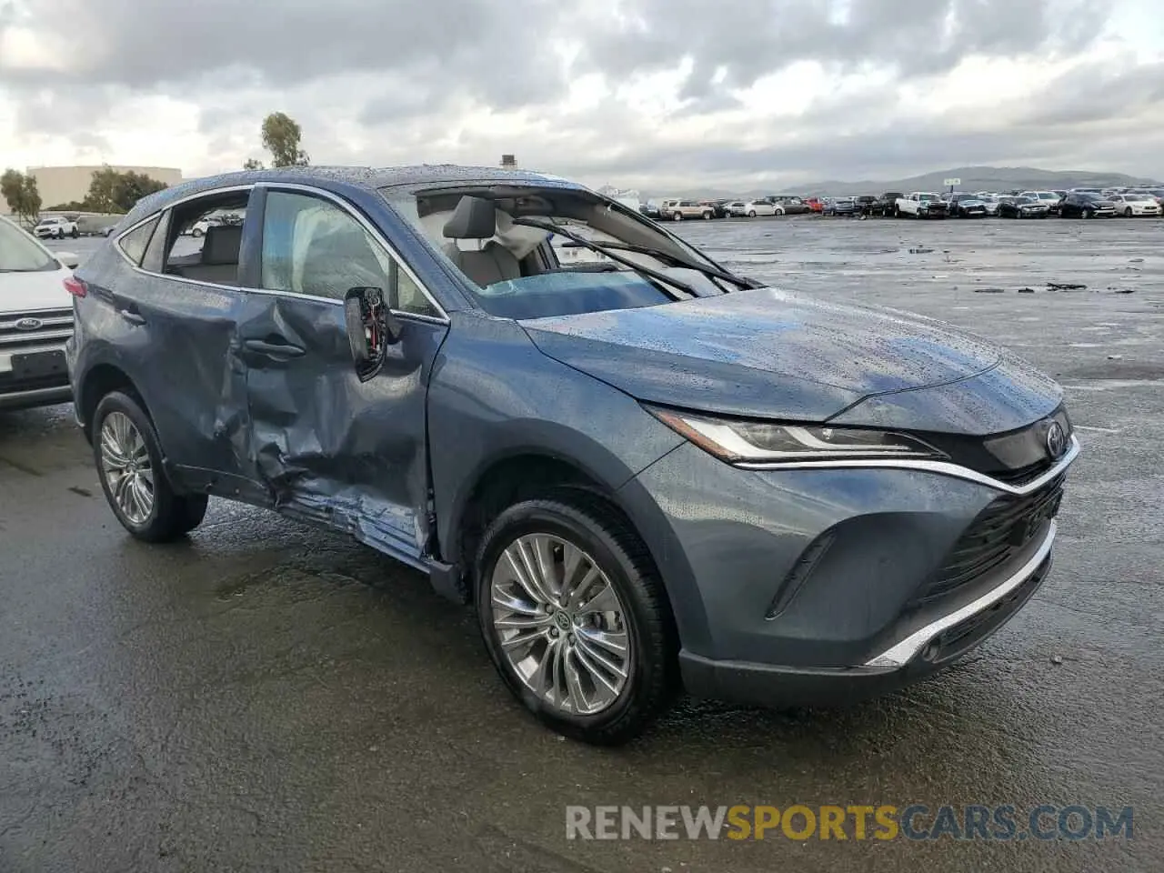 4 Photograph of a damaged car JTEAAAAH7RJ184495 TOYOTA VENZA 2024