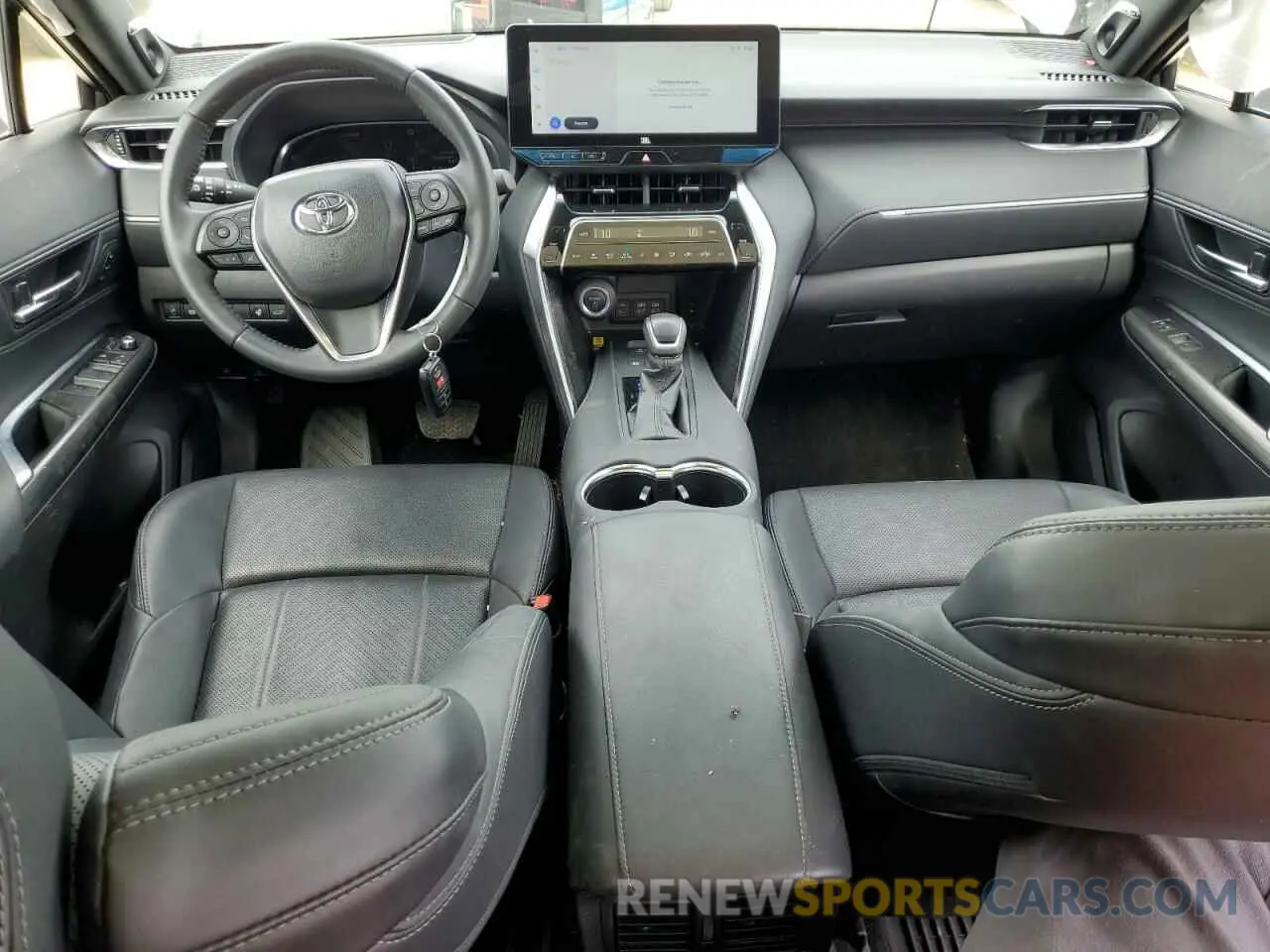 8 Photograph of a damaged car JTEAAAAH9RJ153247 TOYOTA VENZA 2024