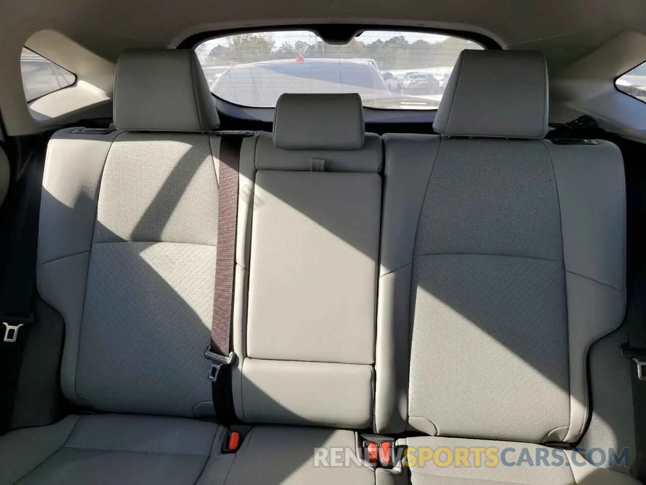 10 Photograph of a damaged car JTEAAAAHXRJ172163 TOYOTA VENZA 2024