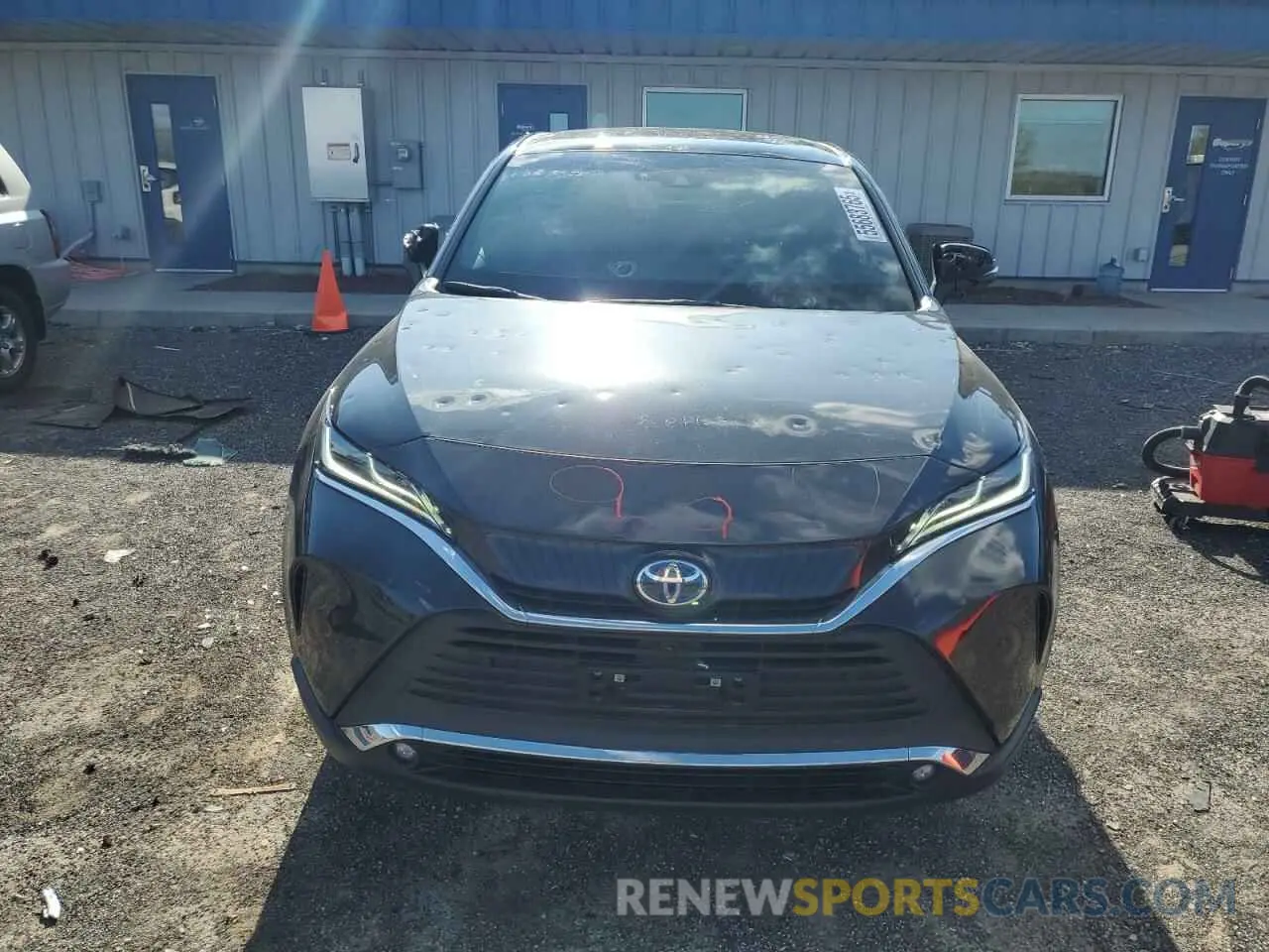 5 Photograph of a damaged car JTEAAAAHXRJ172485 TOYOTA VENZA 2024