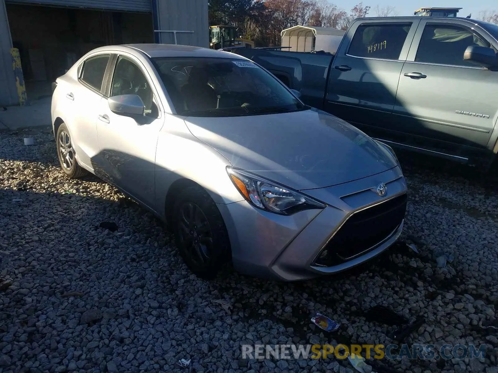 1 Photograph of a damaged car 3MYDLBYV0KY501341 TOYOTA YARIS 2019