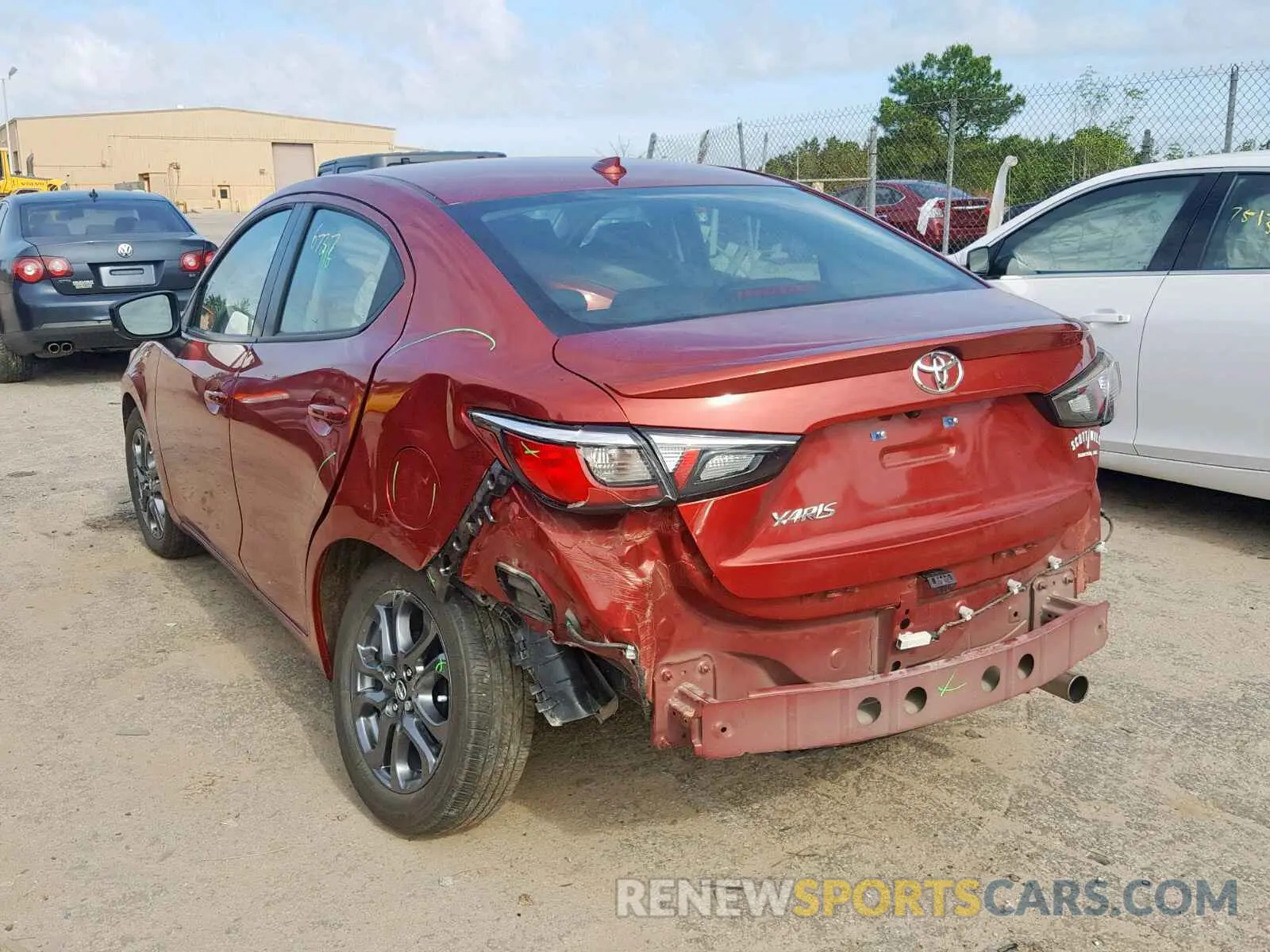 9 Photograph of a damaged car 3MYDLBYV0KY501825 TOYOTA YARIS 2019