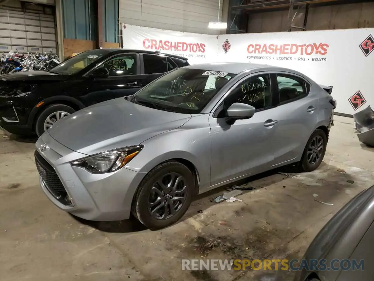 1 Фотография поврежденного автомобиля 3MYDLBYV0KY503347 TOYOTA YARIS 2019