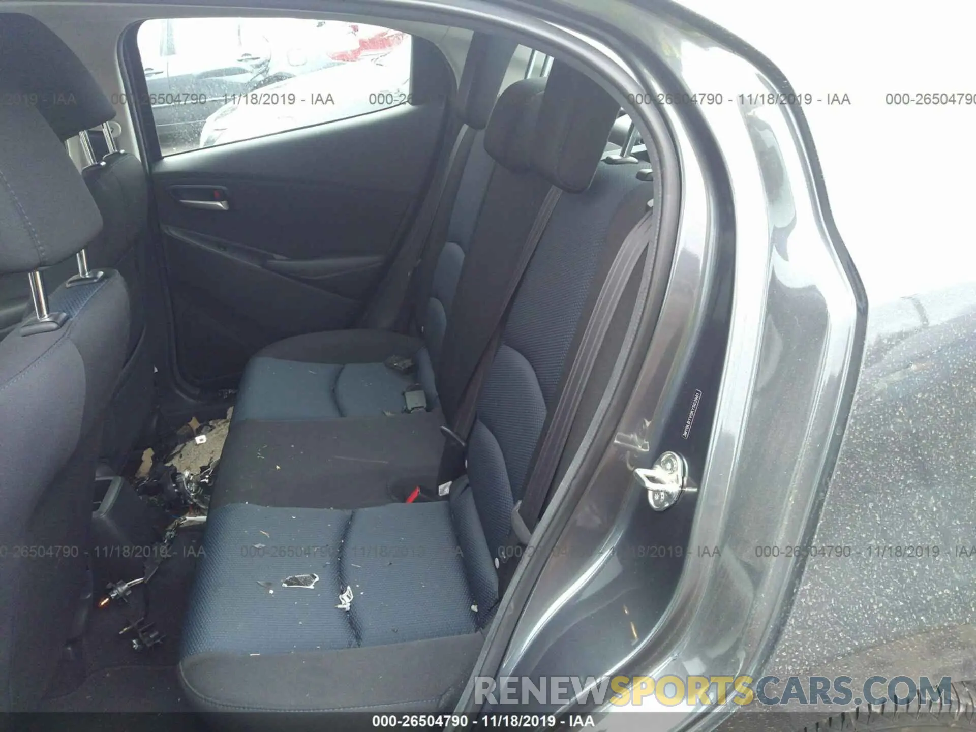 8 Photograph of a damaged car 3MYDLBYV0KY503901 TOYOTA YARIS 2019