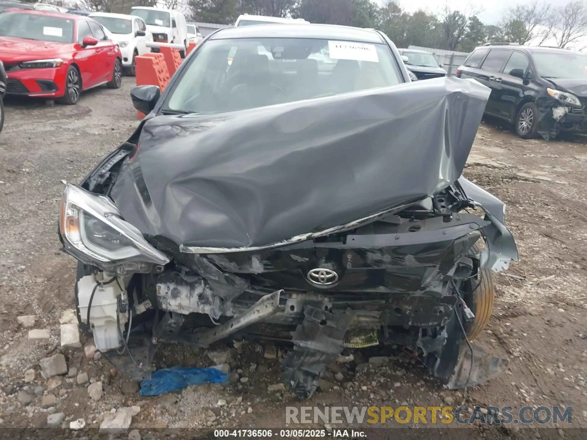 11 Photograph of a damaged car 3MYDLBYV0KY510167 TOYOTA YARIS 2019
