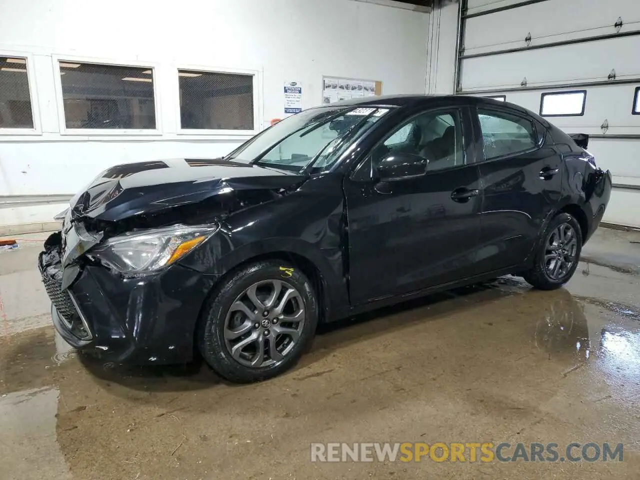 1 Photograph of a damaged car 3MYDLBYV0KY524179 TOYOTA YARIS 2019