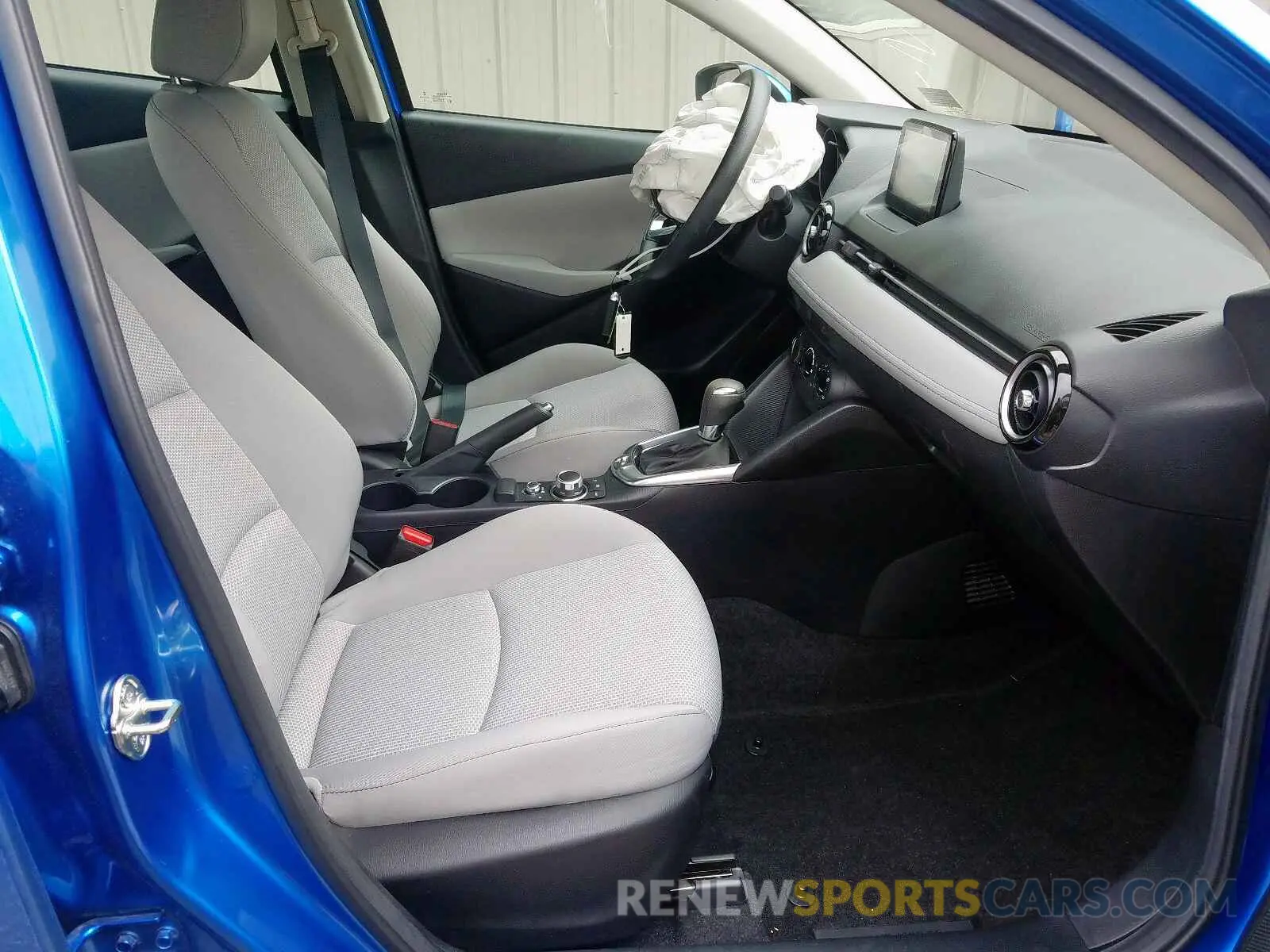 5 Photograph of a damaged car 3MYDLBYV0KY524778 TOYOTA YARIS 2019