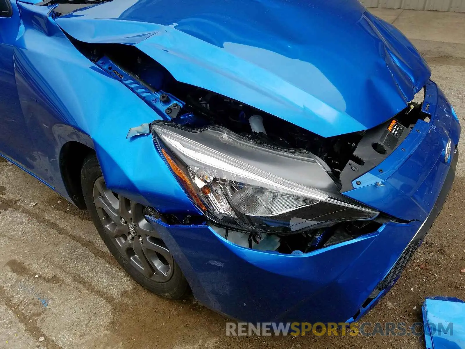 9 Photograph of a damaged car 3MYDLBYV0KY524778 TOYOTA YARIS 2019