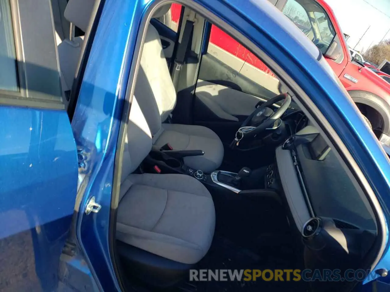5 Photograph of a damaged car 3MYDLBYV0KY524831 TOYOTA YARIS 2019