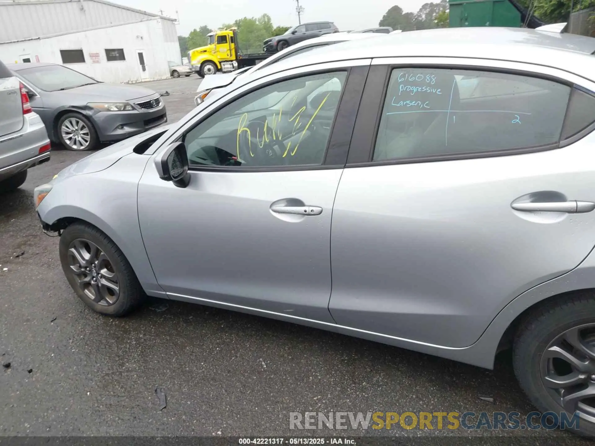 15 Фотография поврежденного автомобиля 3MYDLBYV1KY509934 TOYOTA YARIS 2019