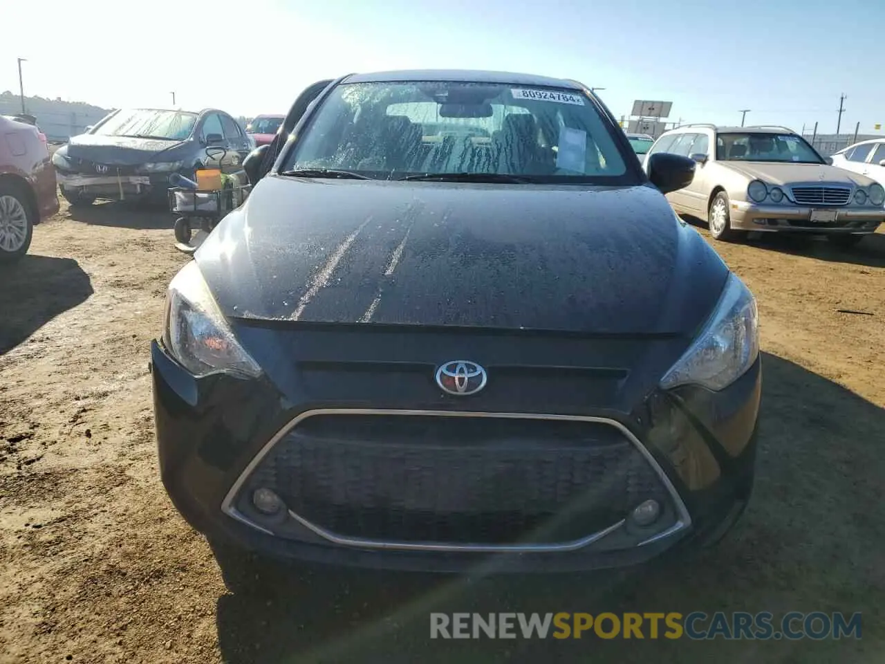 5 Photograph of a damaged car 3MYDLBYV1KY518357 TOYOTA YARIS 2019
