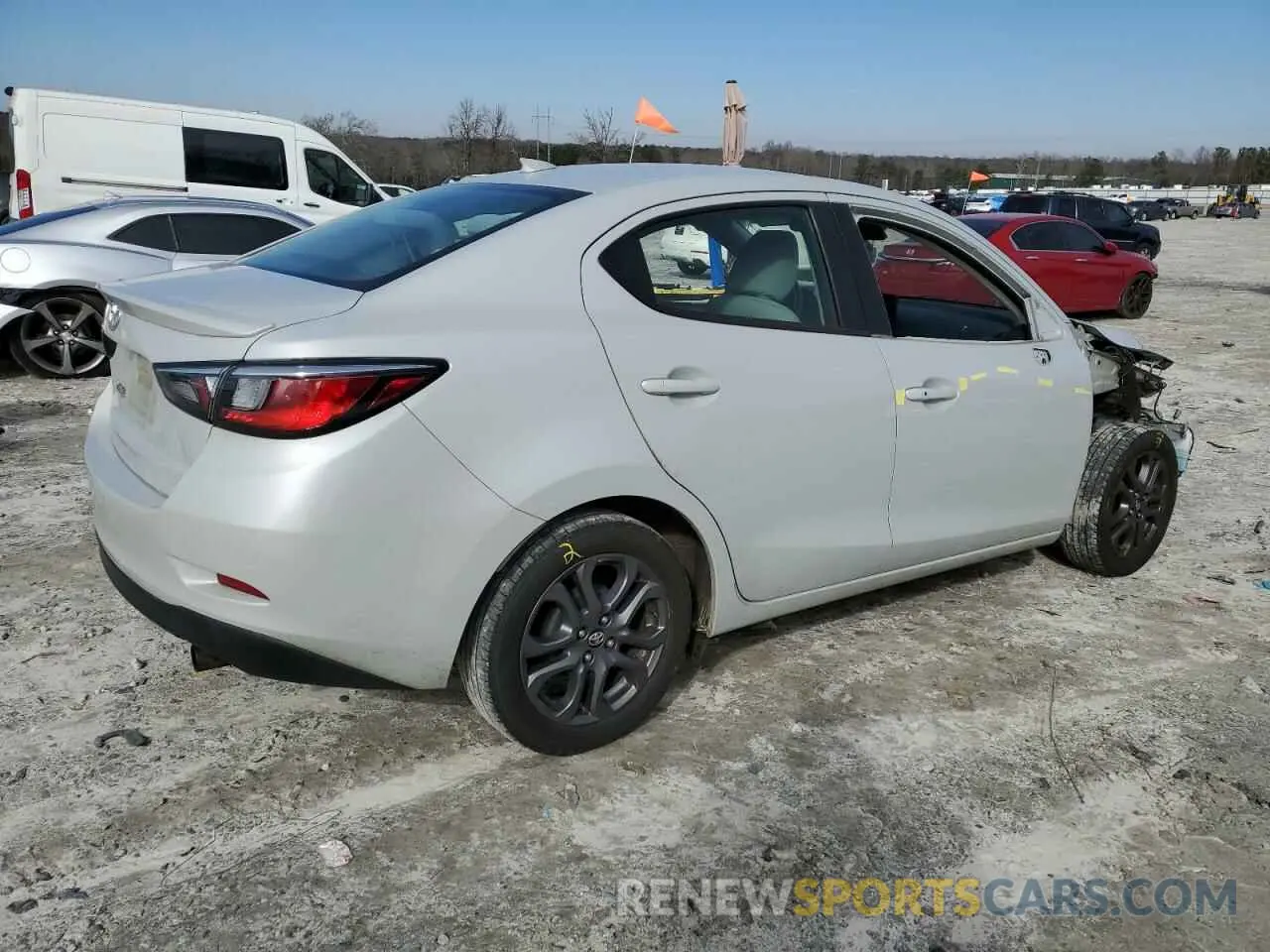 3 Photograph of a damaged car 3MYDLBYV2KY505925 TOYOTA YARIS 2019