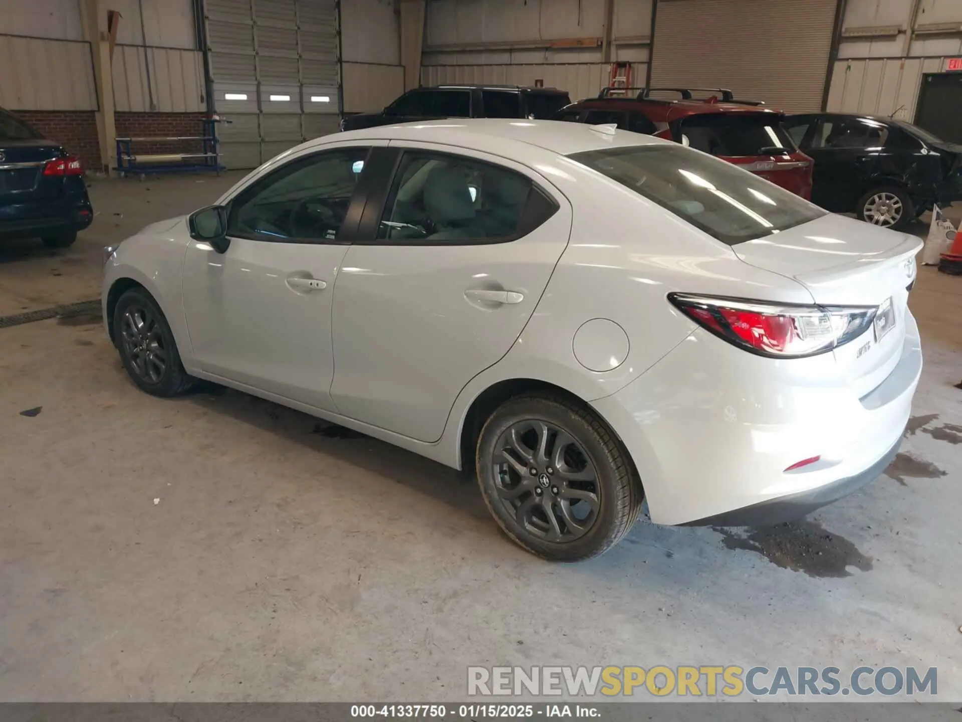 3 Photograph of a damaged car 3MYDLBYV2KY506668 TOYOTA YARIS 2019