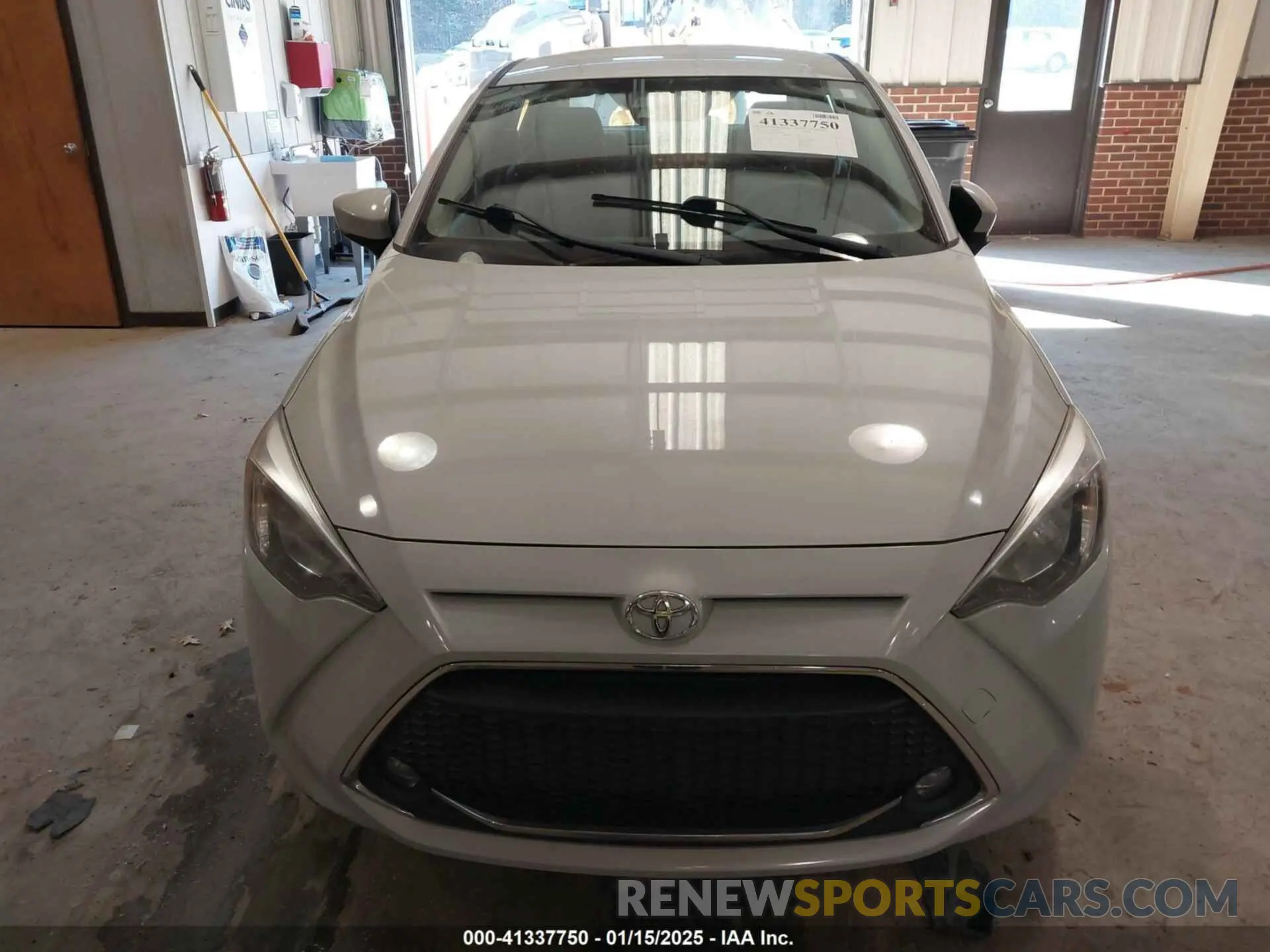 6 Photograph of a damaged car 3MYDLBYV2KY506668 TOYOTA YARIS 2019