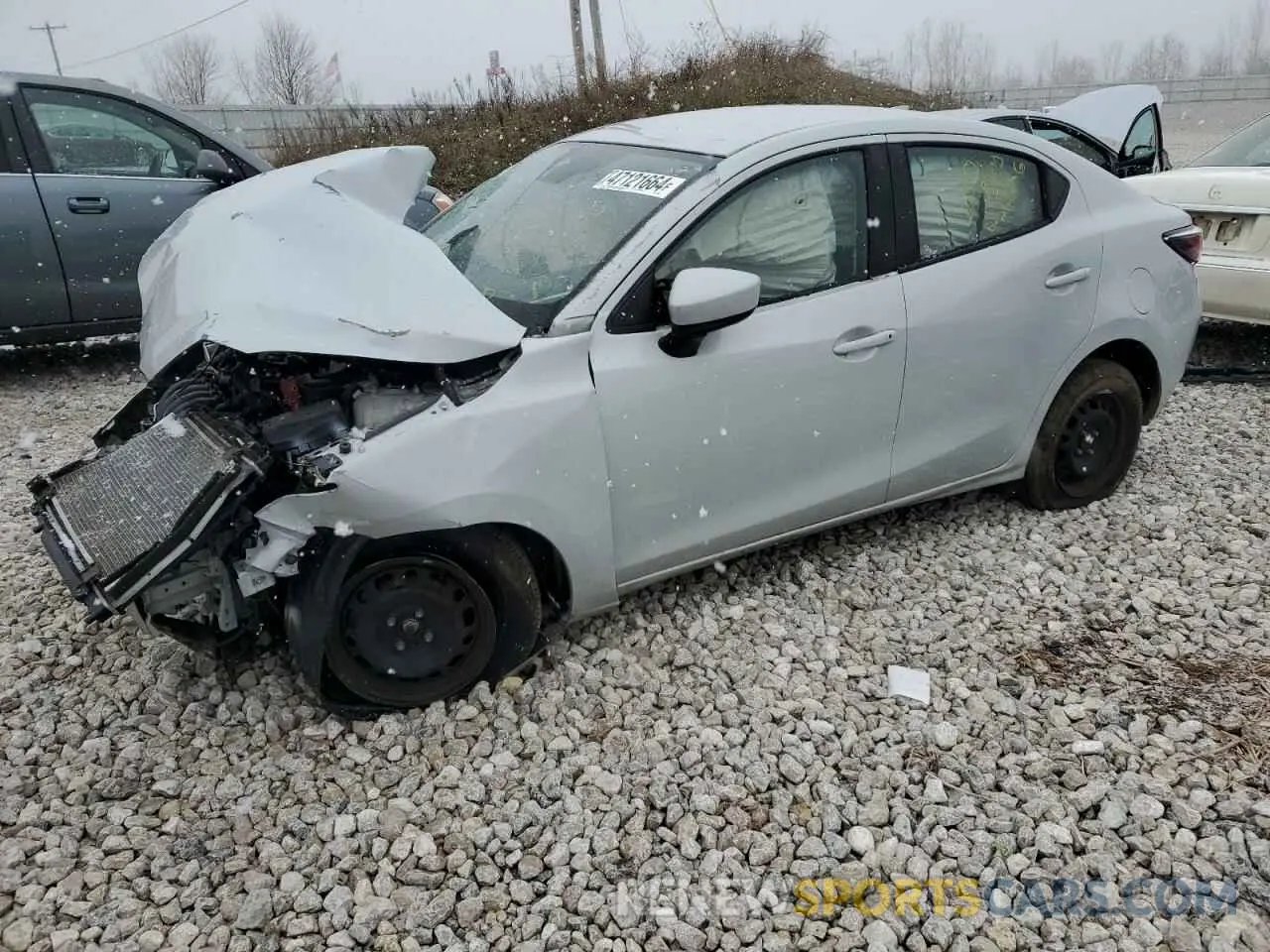 1 Фотография поврежденного автомобиля 3MYDLBYV2KY508579 TOYOTA YARIS 2019
