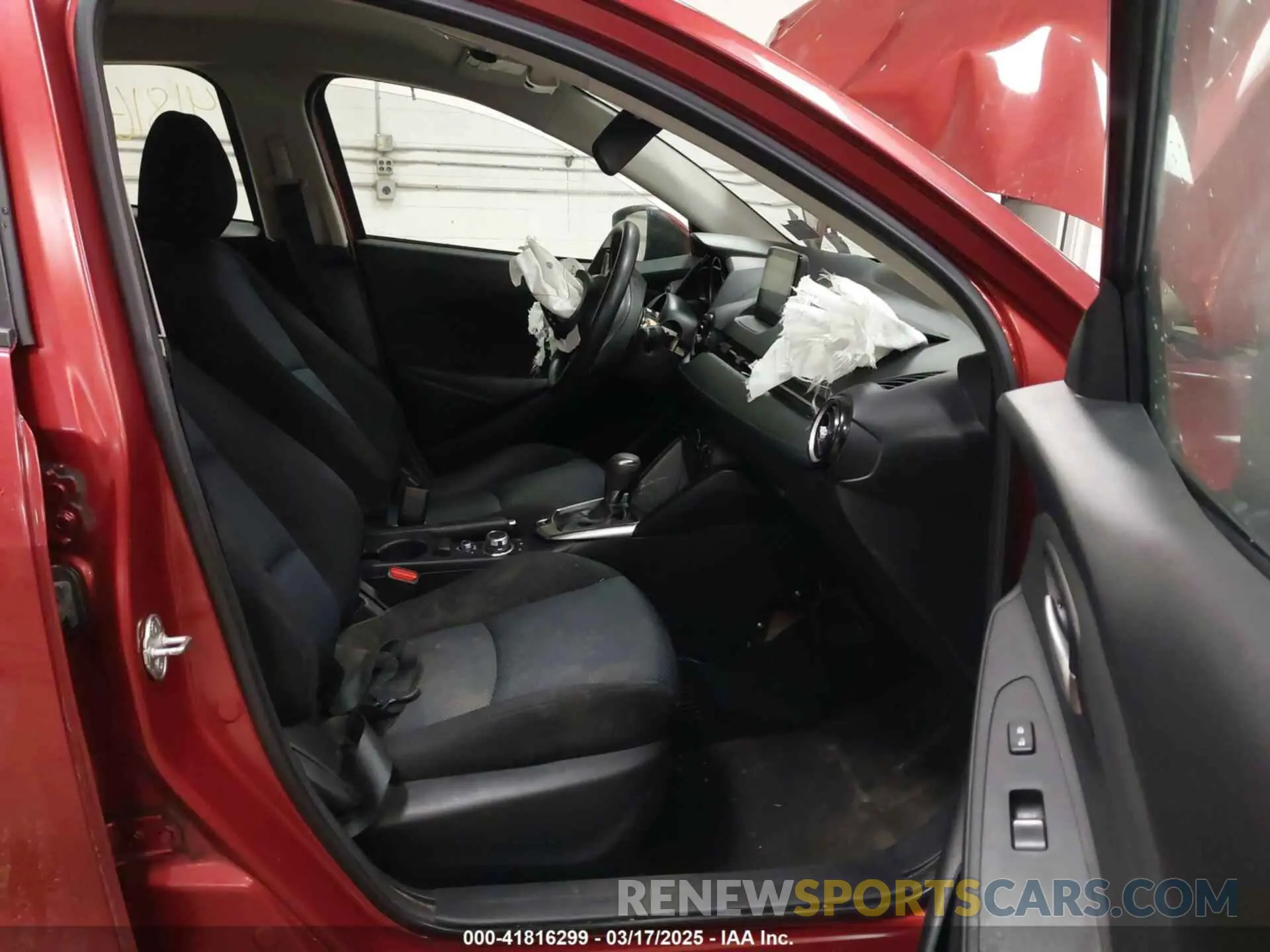 5 Photograph of a damaged car 3MYDLBYV2KY509893 TOYOTA YARIS 2019