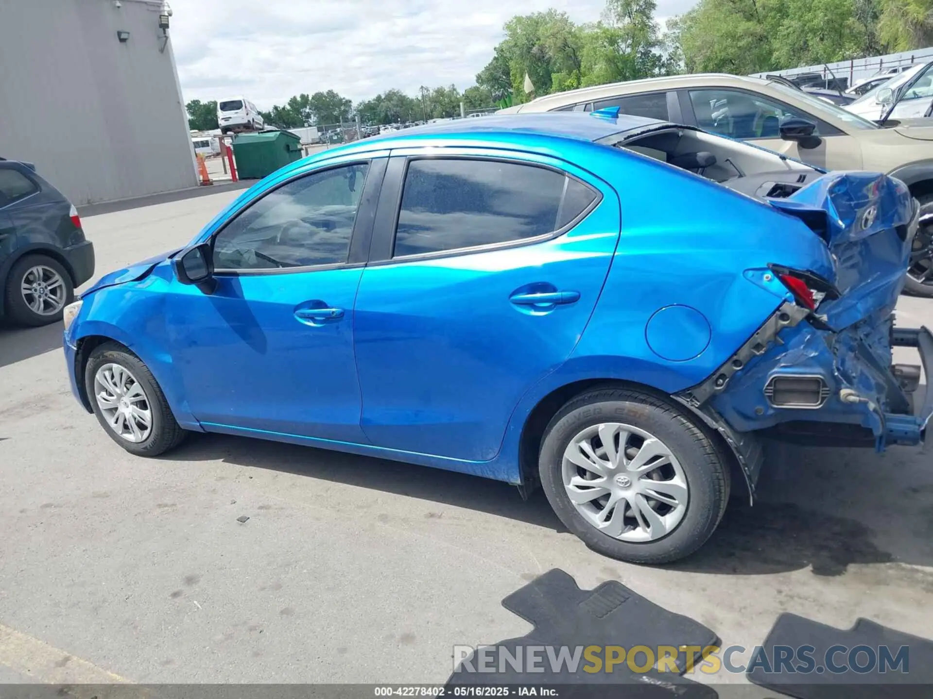 14 Photograph of a damaged car 3MYDLBYV2KY520621 TOYOTA YARIS 2019