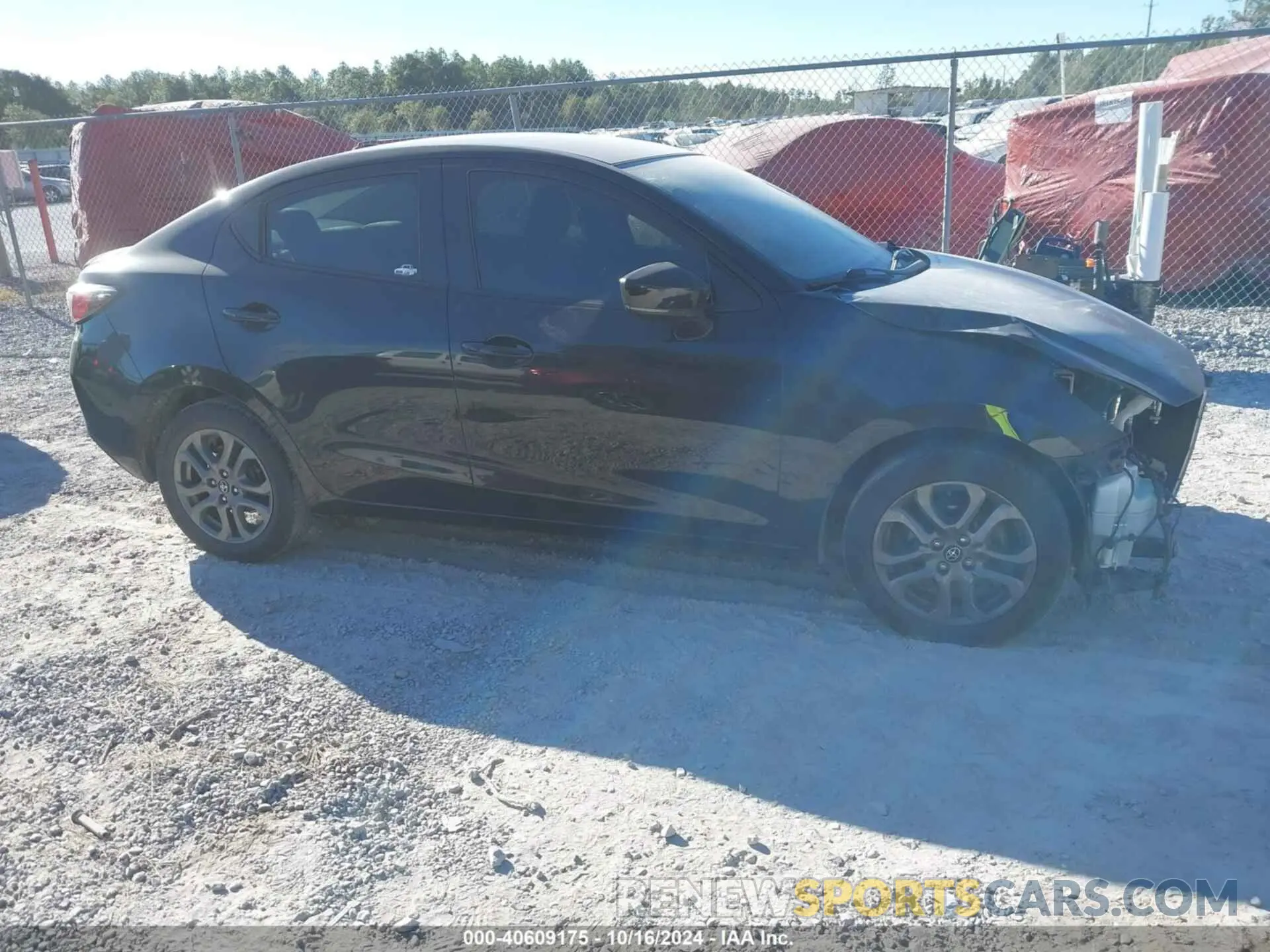 14 Фотография поврежденного автомобиля 3MYDLBYV3KY500300 TOYOTA YARIS 2019
