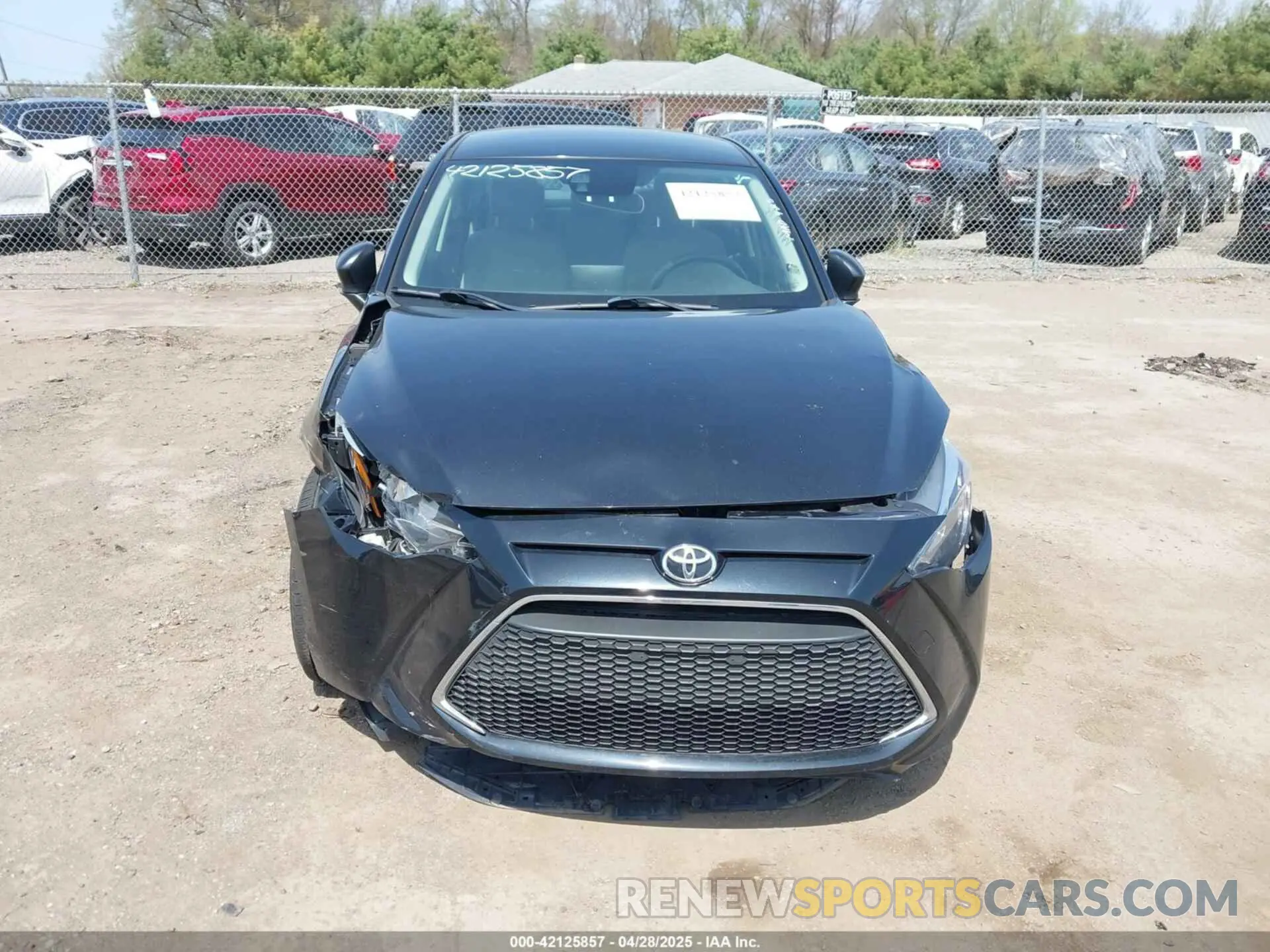 12 Photograph of a damaged car 3MYDLBYV3KY503066 TOYOTA YARIS 2019