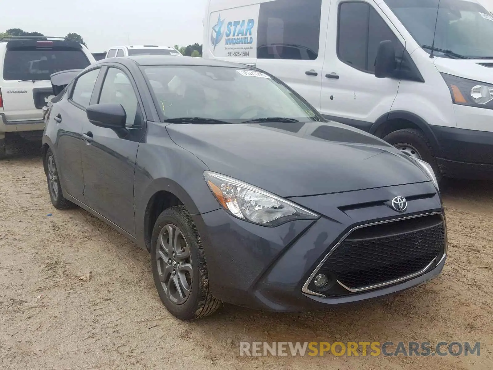 1 Photograph of a damaged car 3MYDLBYV4KY506882 TOYOTA YARIS 2019