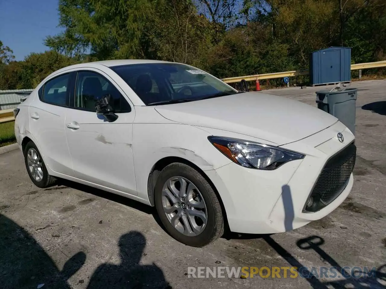 4 Photograph of a damaged car 3MYDLBYV4KY509703 TOYOTA YARIS 2019