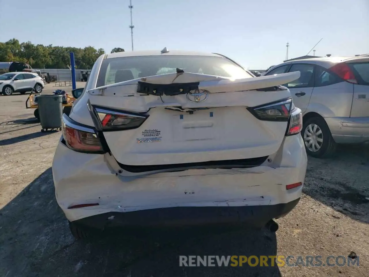 6 Photograph of a damaged car 3MYDLBYV4KY509703 TOYOTA YARIS 2019