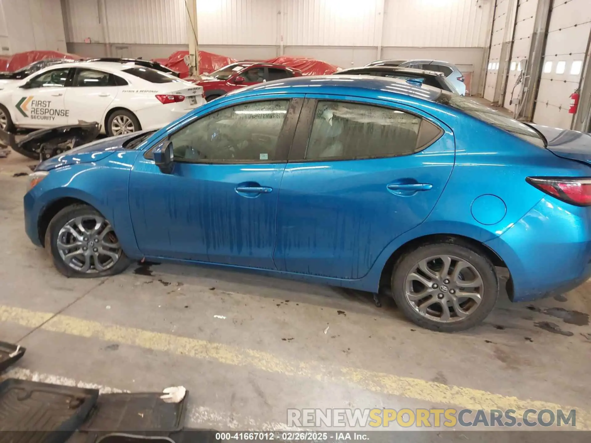 14 Фотография поврежденного автомобиля 3MYDLBYV4KY510172 TOYOTA YARIS 2019