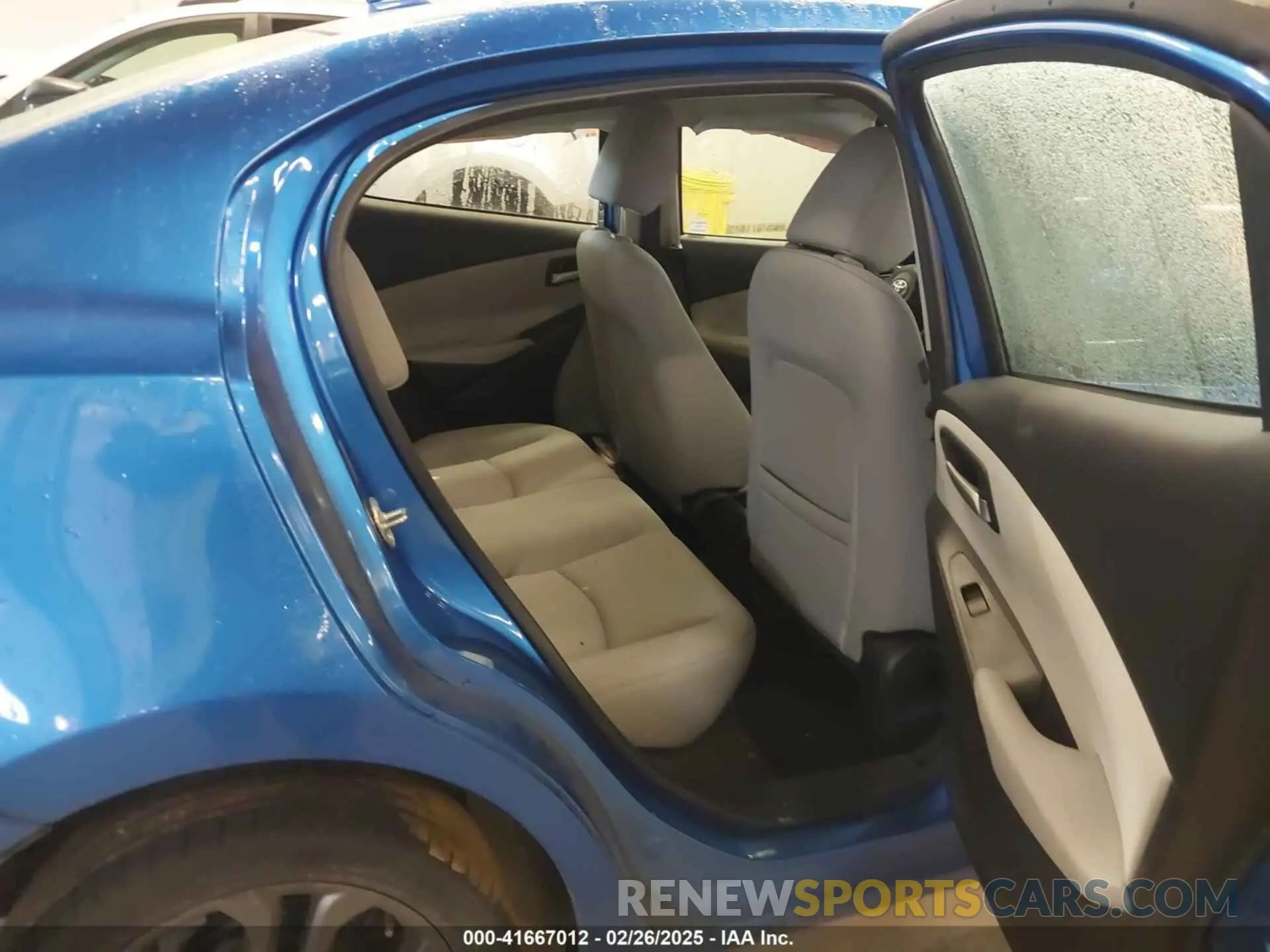 8 Фотография поврежденного автомобиля 3MYDLBYV4KY510172 TOYOTA YARIS 2019