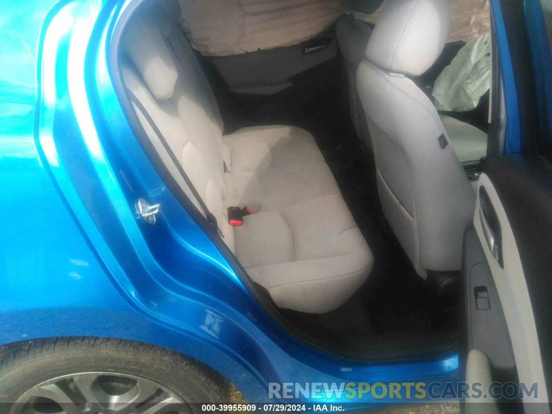 8 Фотография поврежденного автомобиля 3MYDLBYV4KY511631 TOYOTA YARIS 2019